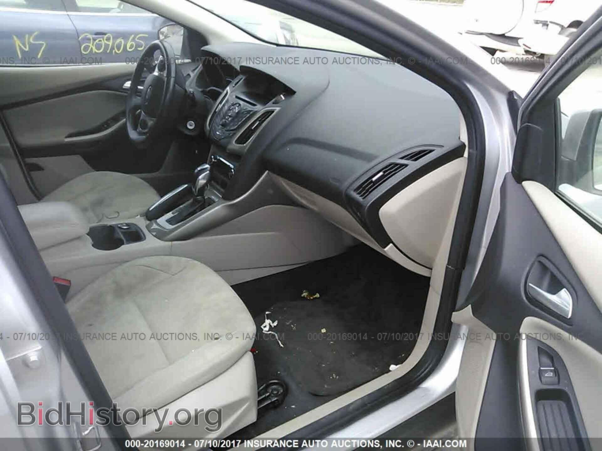 2012 Ford Focus - VIN: 1FAHP3M2XCL344326 - Photo 5