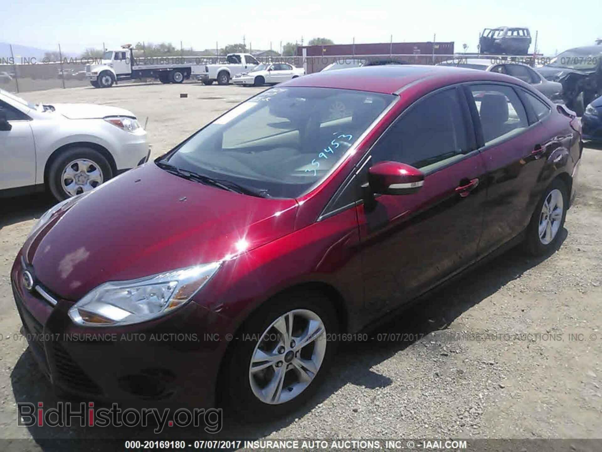 2014 Ford Focus - VIN: 1FADP3F26EL359453 - Фото 2