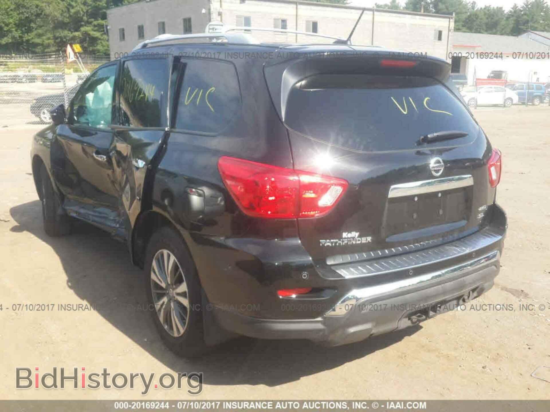 2017 Nissan Pathfinder - VIN: 5N1DR2MM7HC618938 - Фото 3