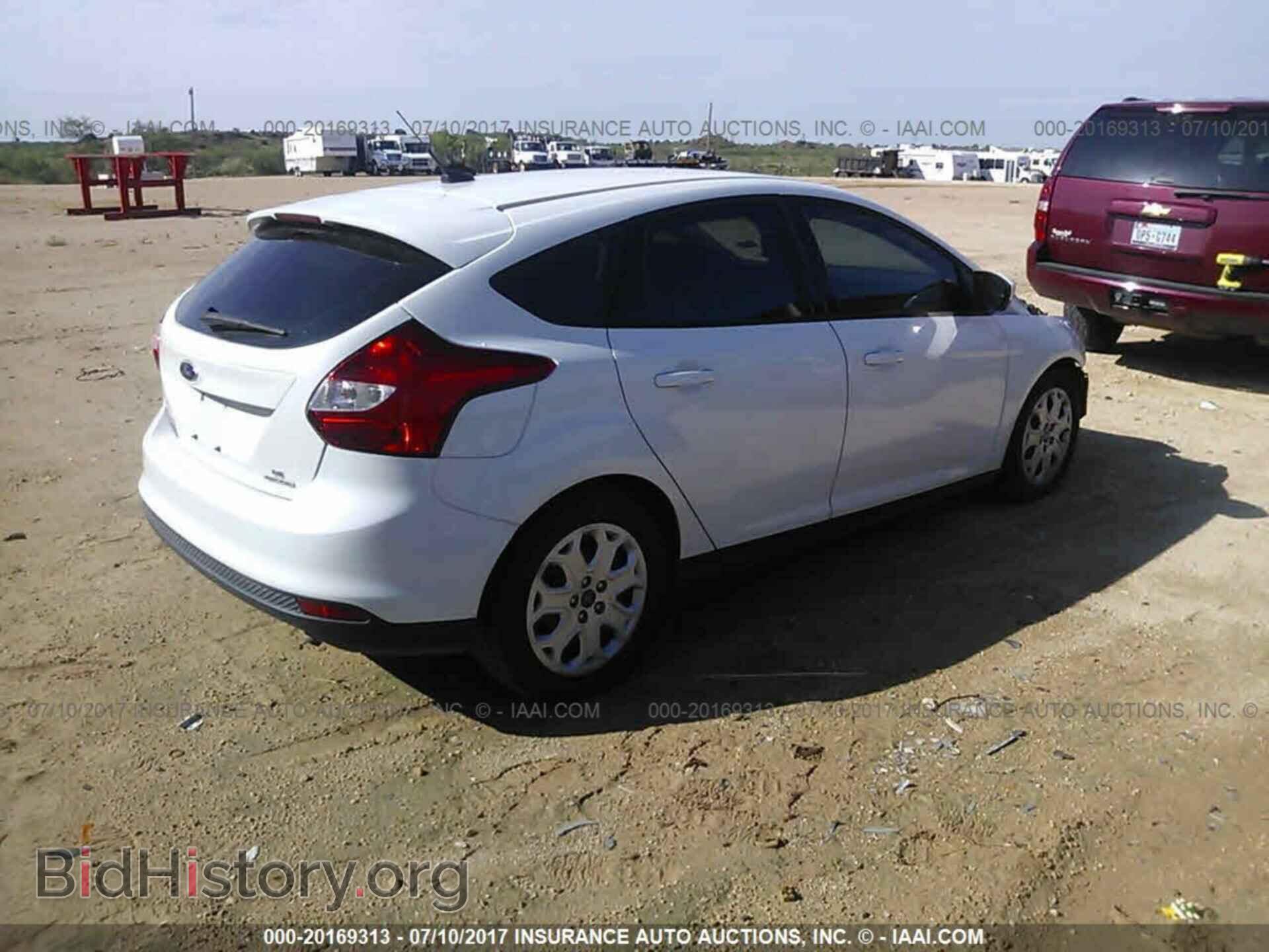 2012 Ford Focus - VIN: 1FAHP3K24CL367426 - Photo 4