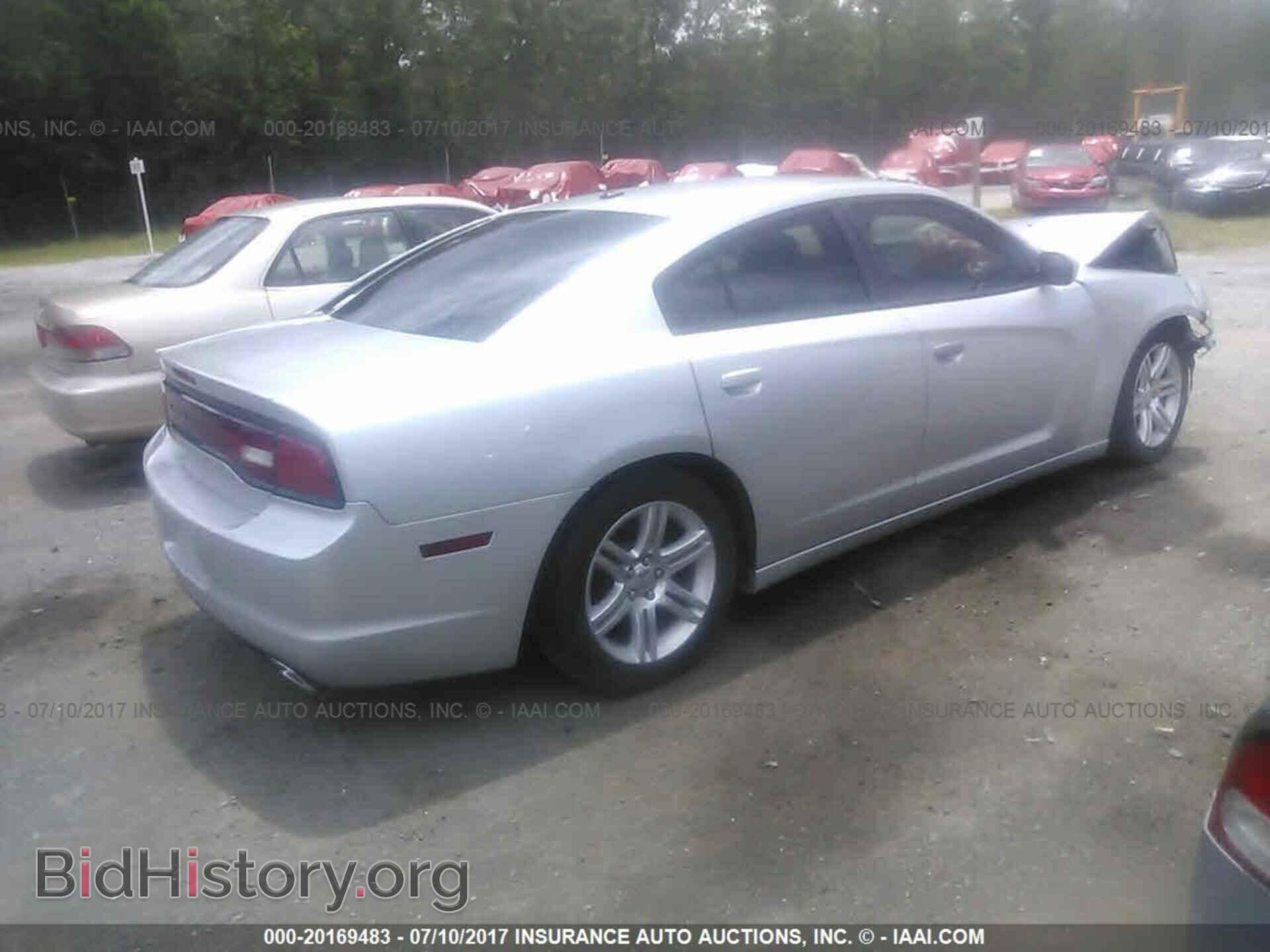 2011 Dodge Charger - VIN: 2B3CL3CG5BH613360 - Фото 4