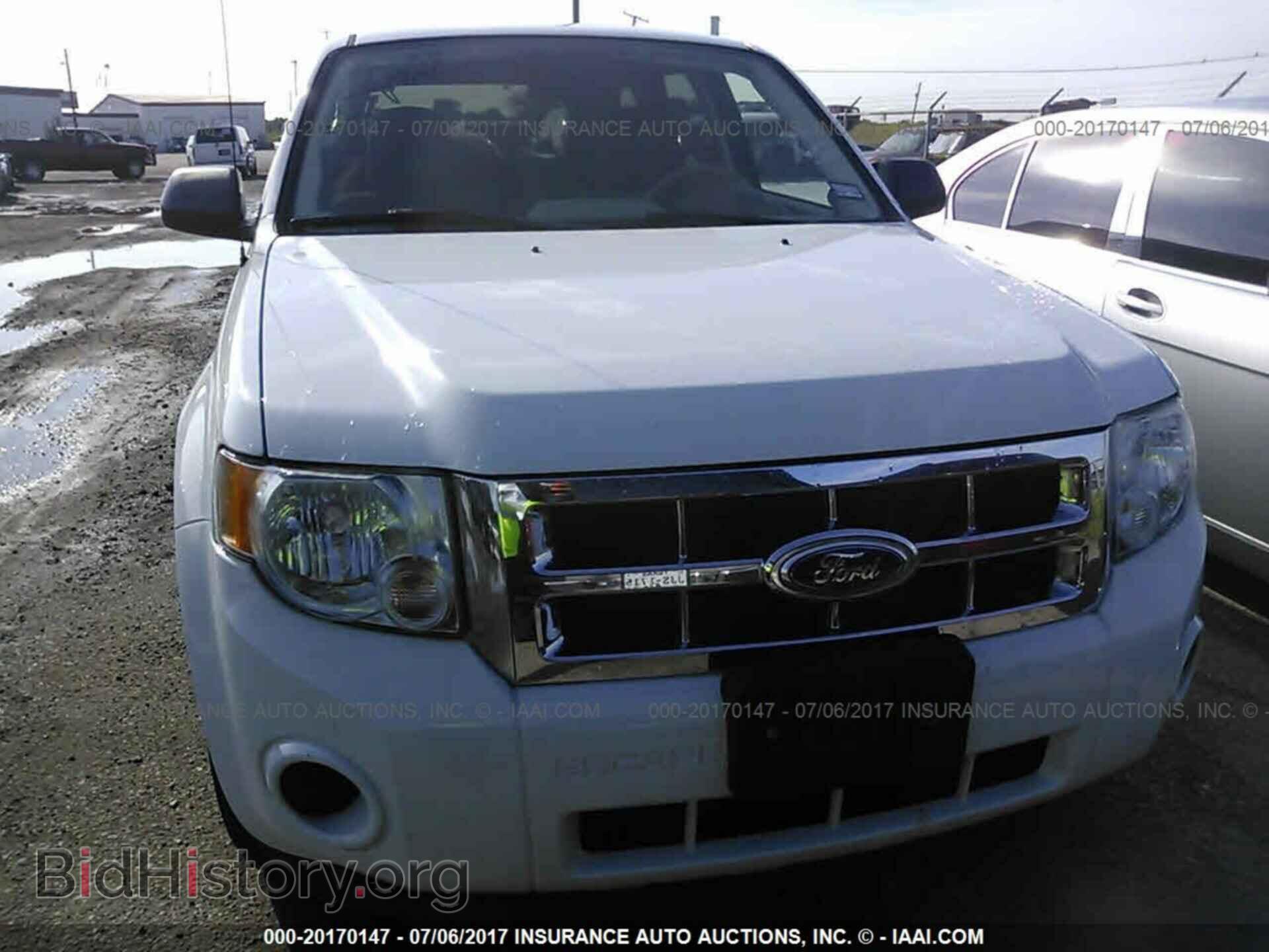 2011 Ford Escape - VIN: 1FMCU0C78BKB48040 - Photo 6