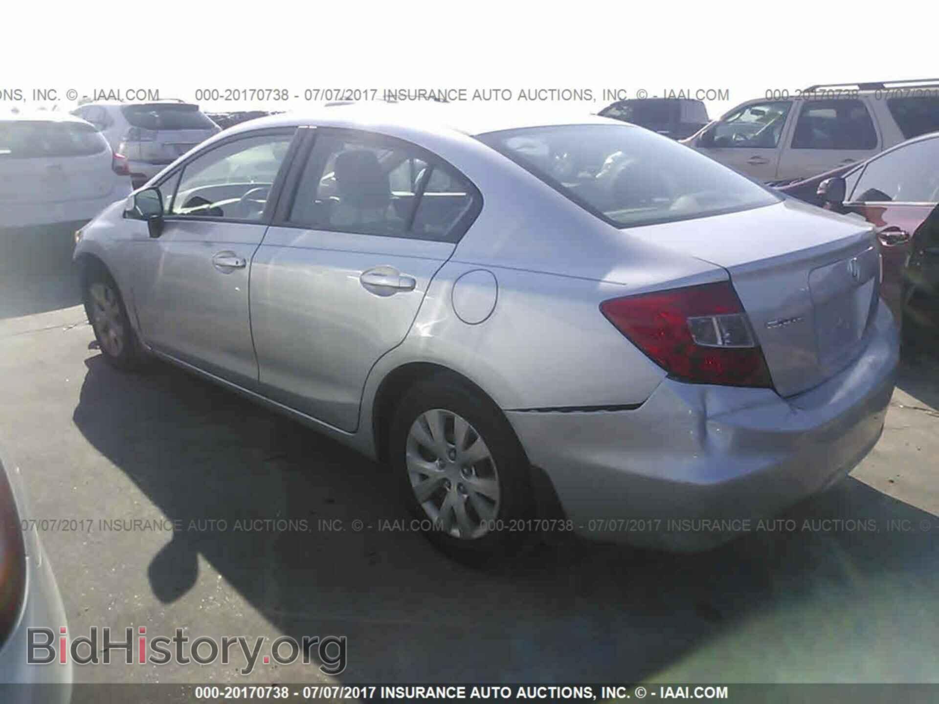 2012 Honda Civic - VIN: 19XFB2F5XCE020173 - Photo 3