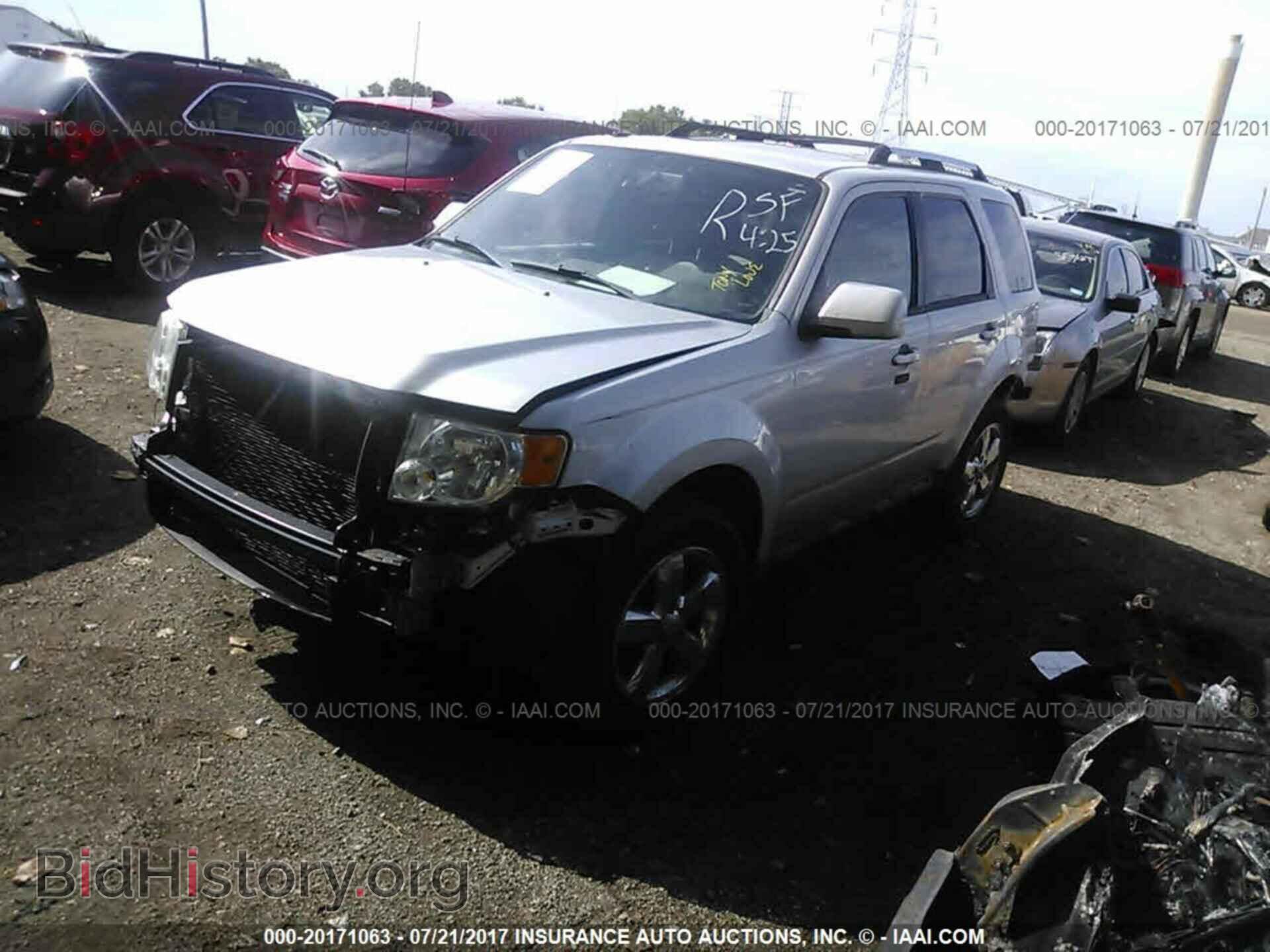 2011 Ford Escape - VIN: 1FMCU0E70BKA61925 - Photo 2