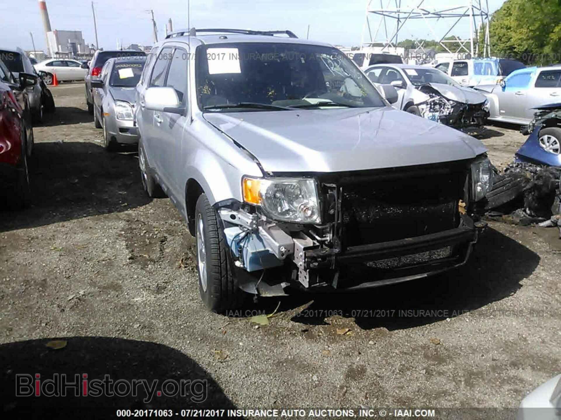 2011 Ford Escape - VIN: 1FMCU0E70BKA61925 - Photo 6