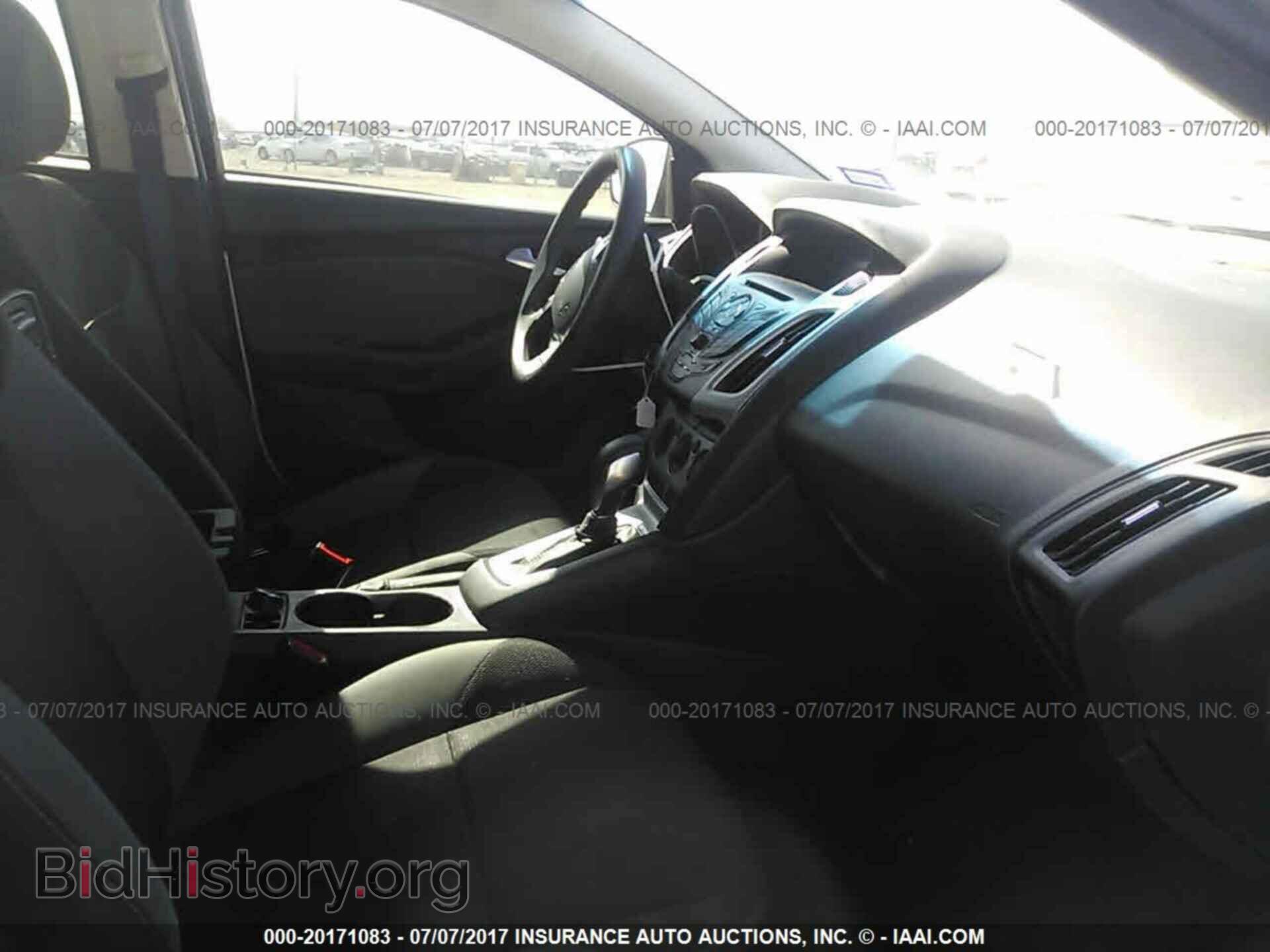 2014 Ford Focus - VIN: 1FADP3K20EL137769 - Photo 5
