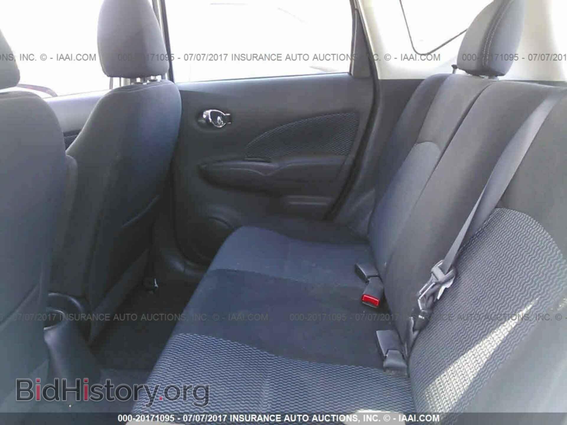 2015 Nissan Versa note - VIN: 3N1CE2CP2FL445809 - Photo 8