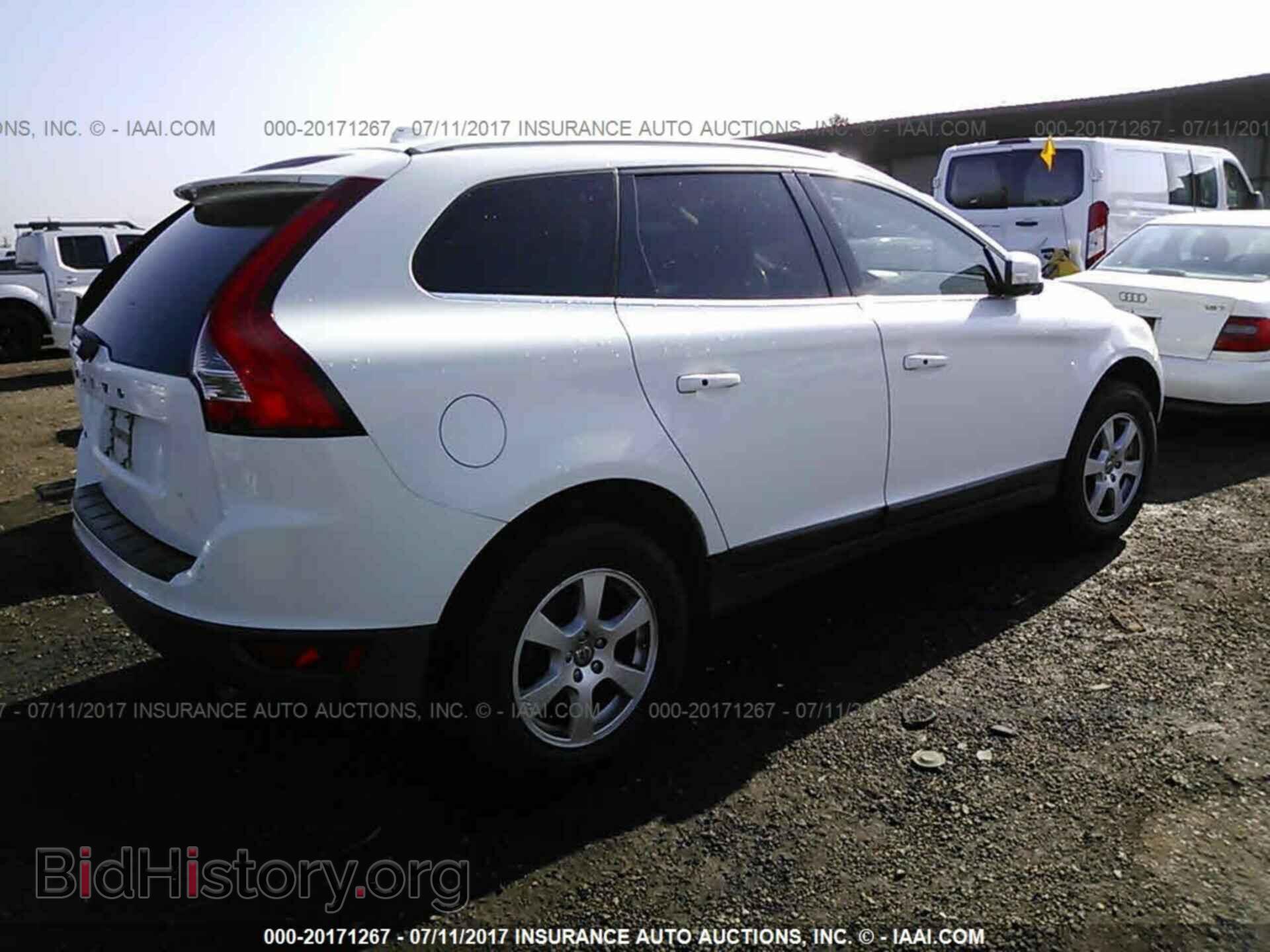 2011 Volvo Xc60 - VIN: YV4940DL4B2158202 - Фото 4