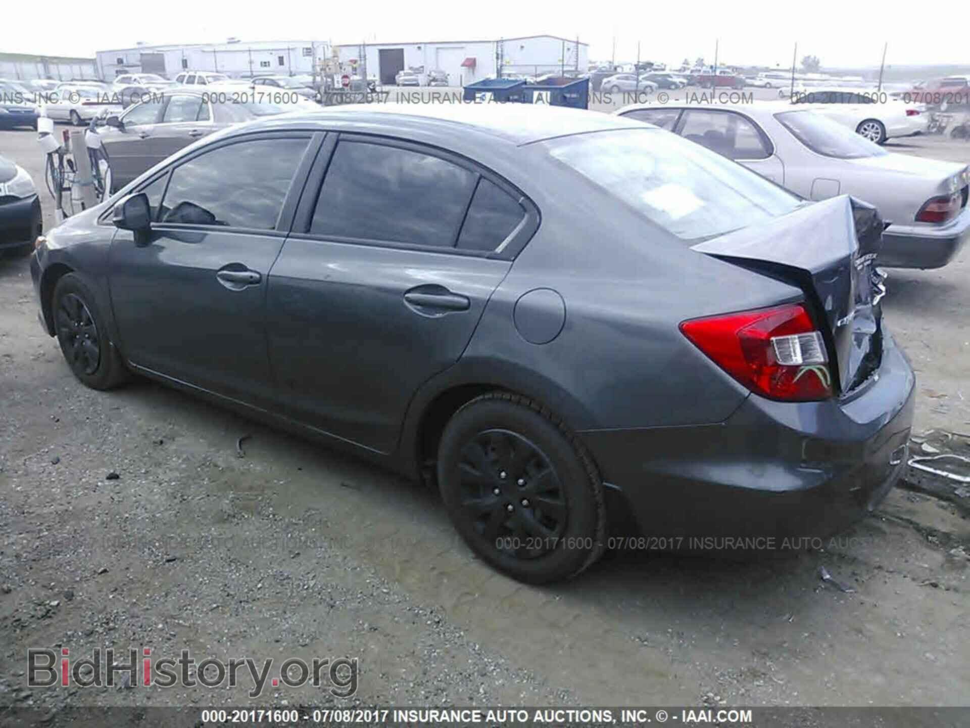 2012 Honda Civic - VIN: 2HGFB2F51CH609201 - Photo 3