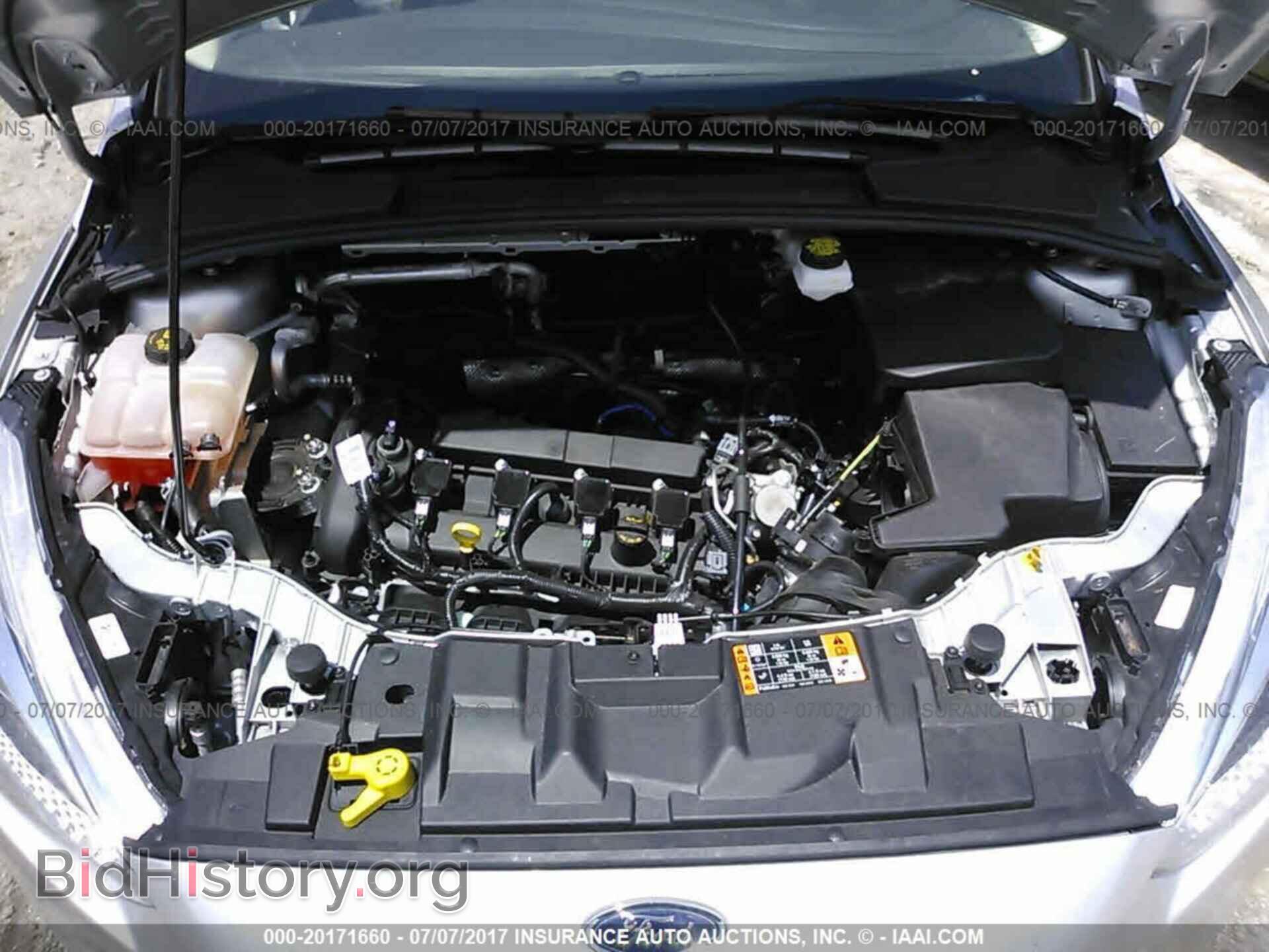 2017 Ford Focus - VIN: 1FADP3F2XHL218485 - Photo 10