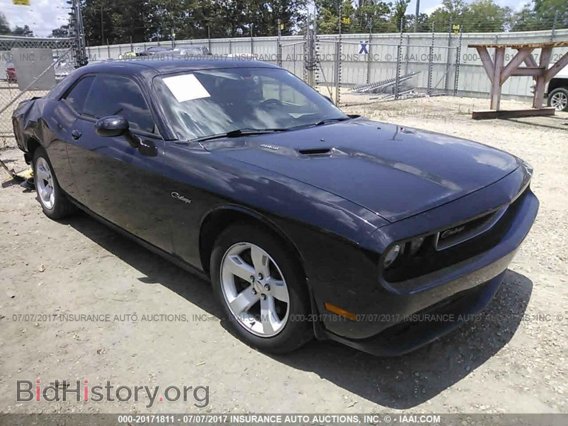 Photo 2C3CDYBT0EH294451 - Dodge Challenger 2014