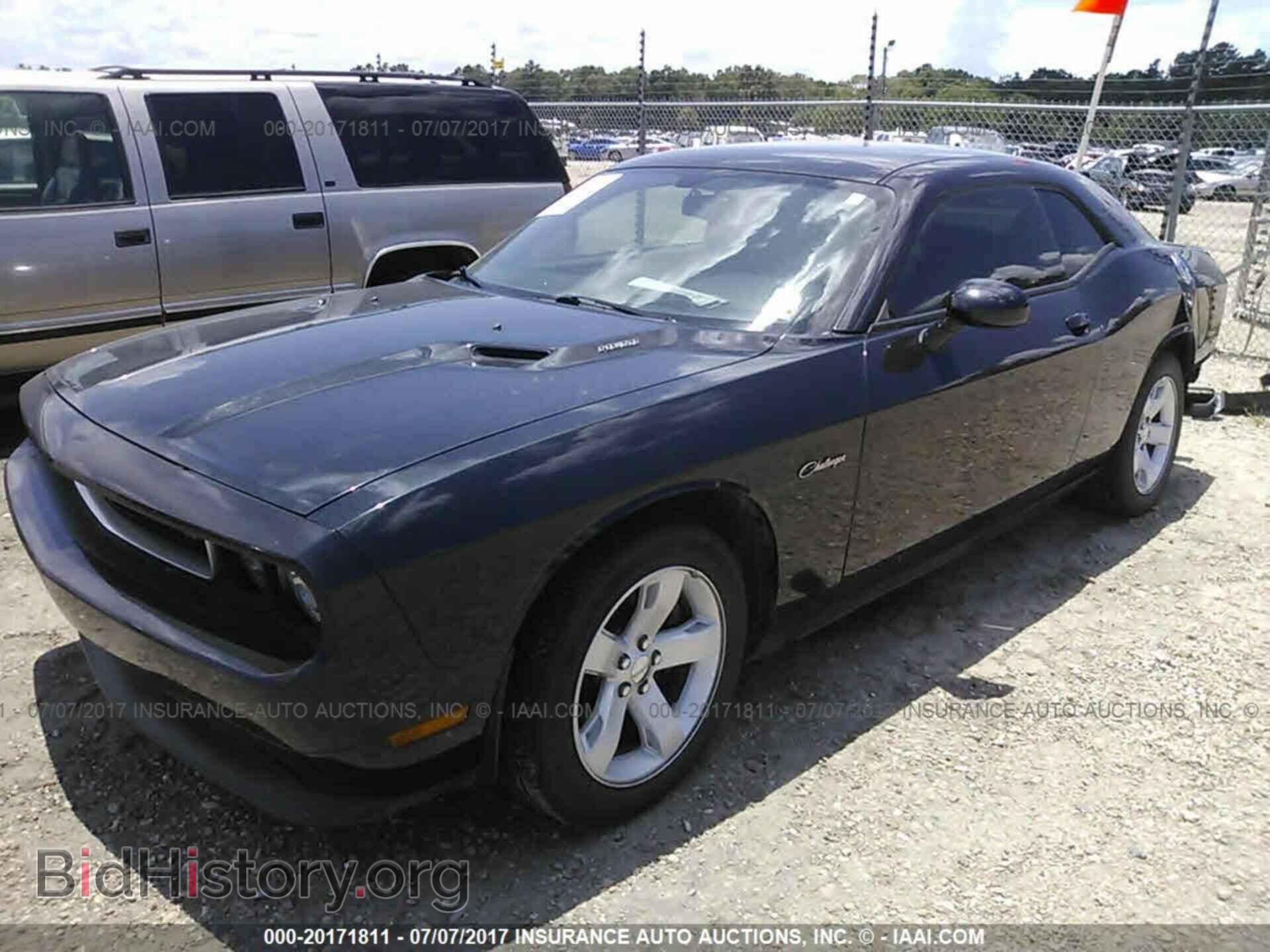 2014 Dodge Challenger - VIN: 2C3CDYBT0EH294451 - Фото 2