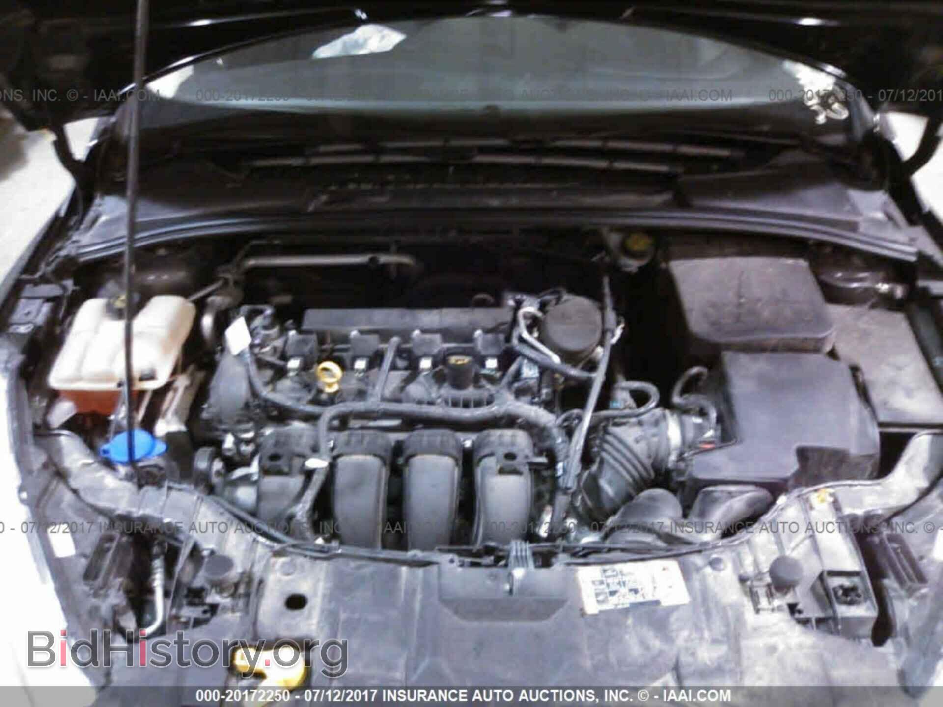 2016 Ford Focus - VIN: 1FADP3K20GL204745 - Photo 10