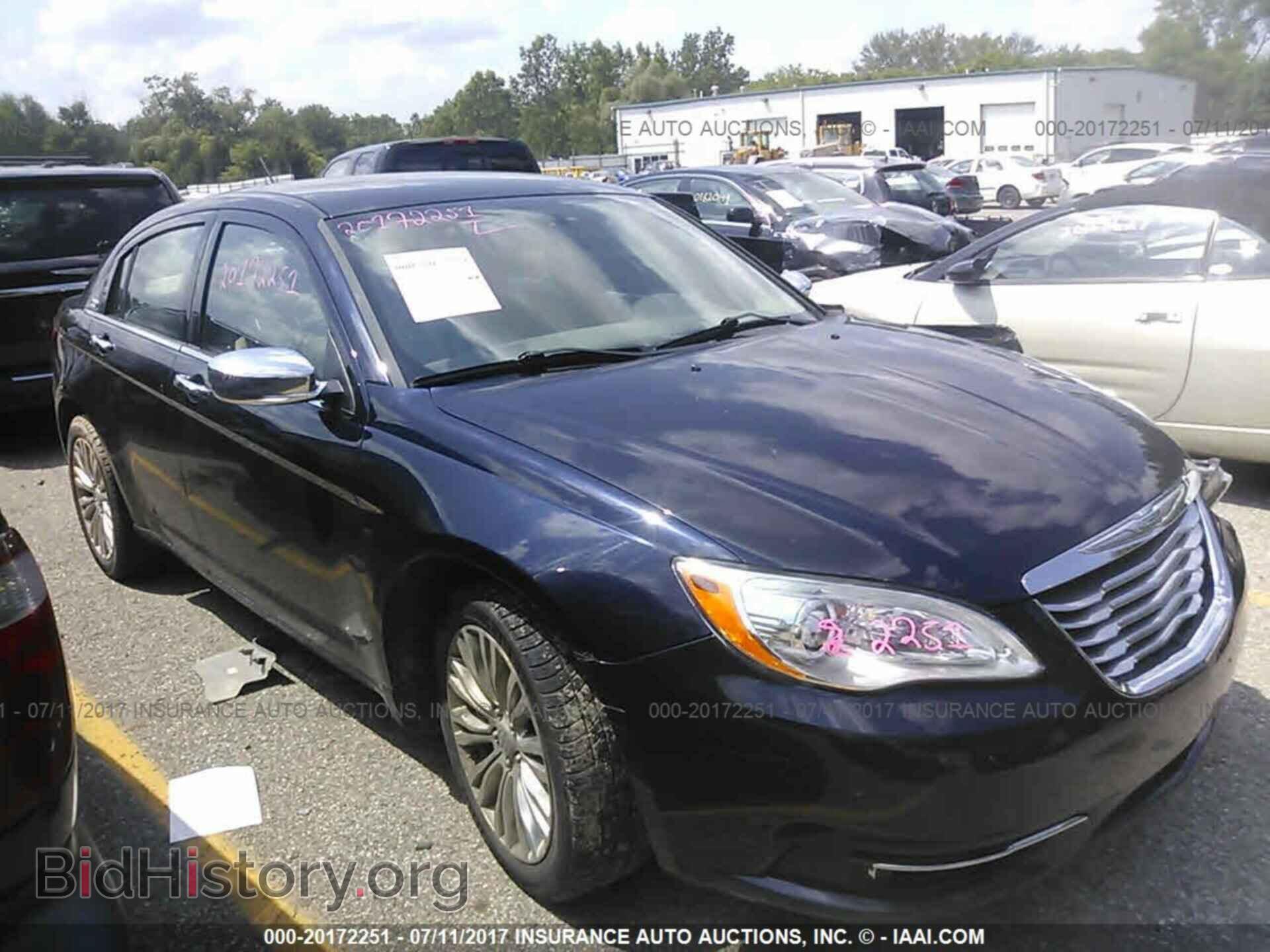Photo 1C3BC2FB6BN581423 - Chrysler 200 2011