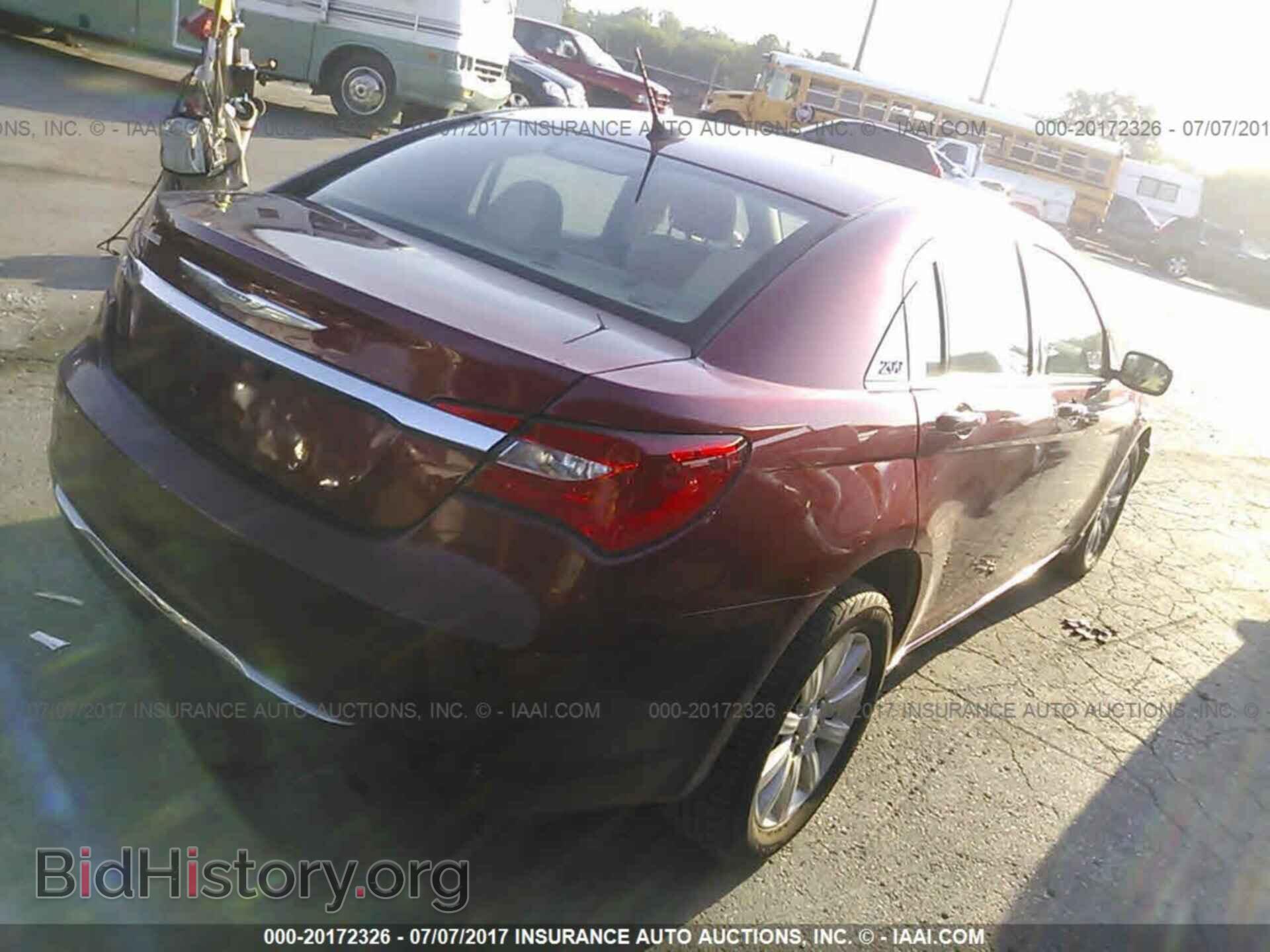 2012 Chrysler 200 - VIN: 1C3CCBBB5CN236458 - Фото 4