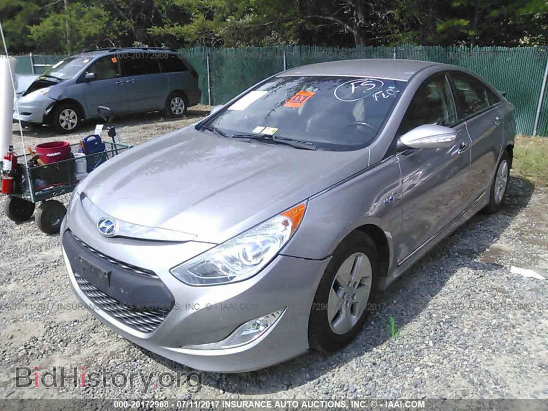 2012 Hyundai Sonata - VIN: KMHEC4A48CA020657 - Фото 2