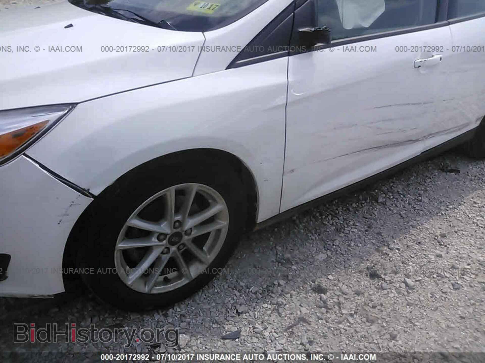2016 Ford Focus - VIN: 1FADP3F25GL390633 - Photo 6