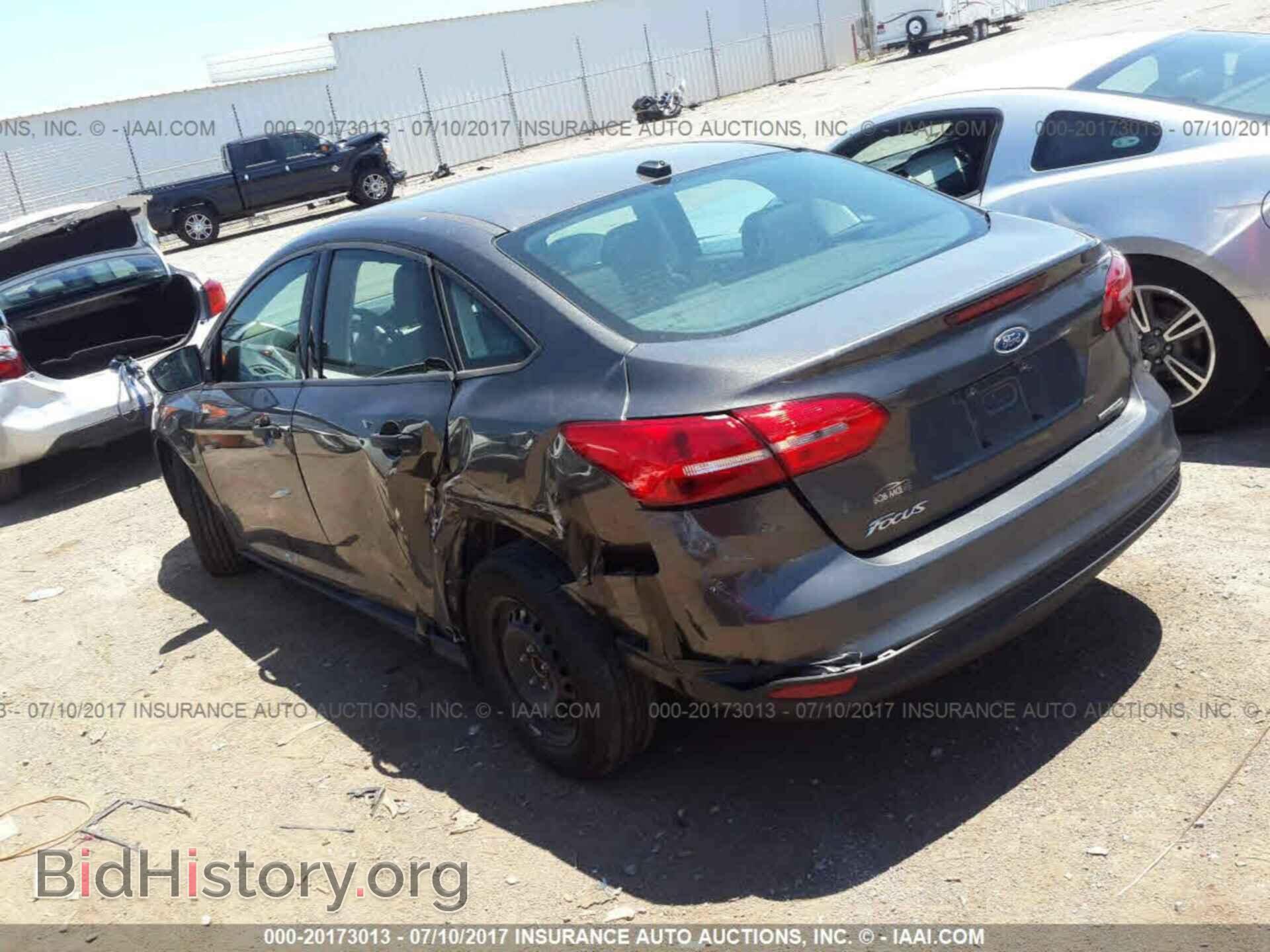2015 Ford Focus - VIN: 1FADP3E21FL363476 - Photo 3