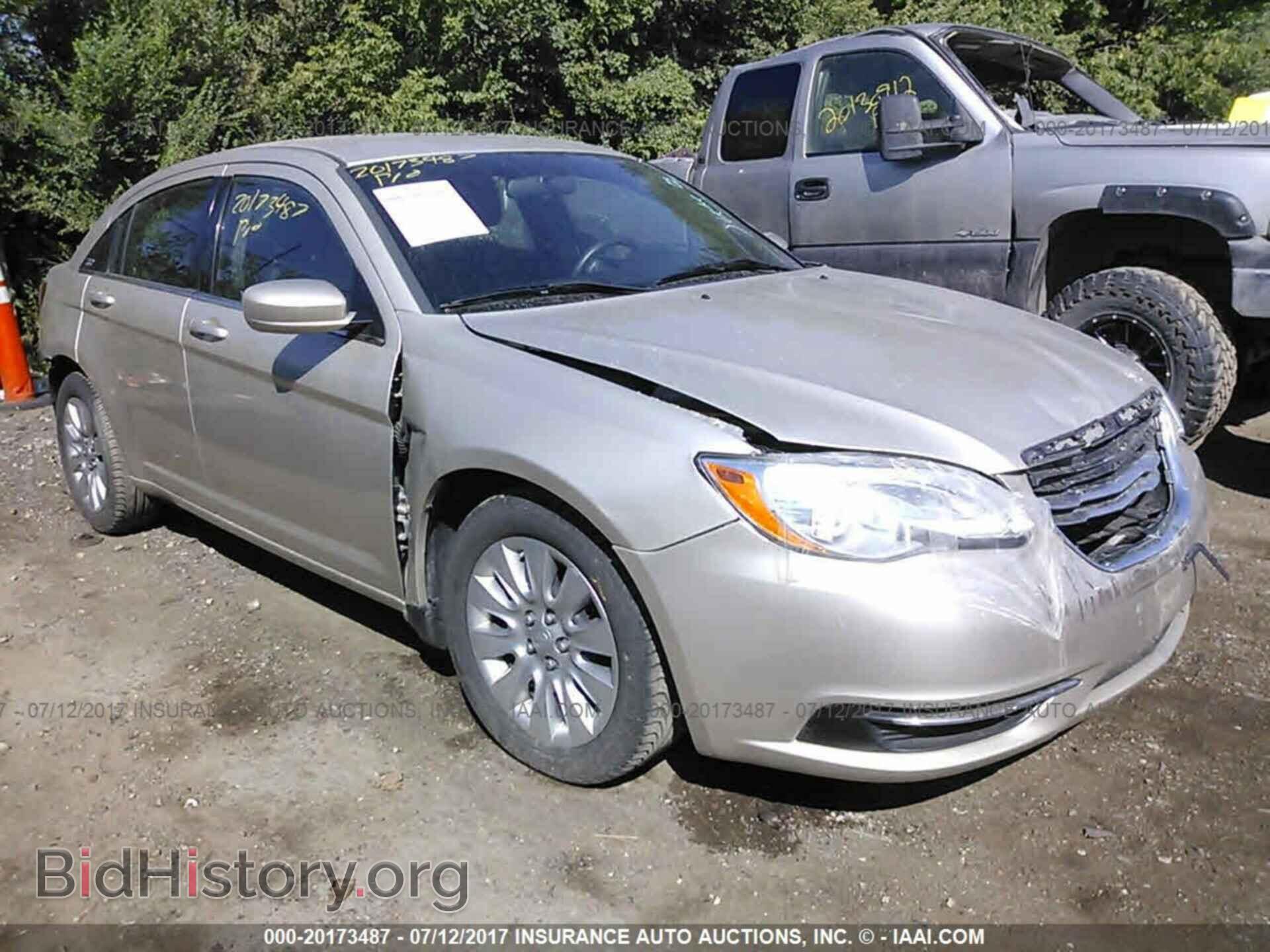 Photo 1C3CCBAB8DN691520 - Chrysler 200 2013
