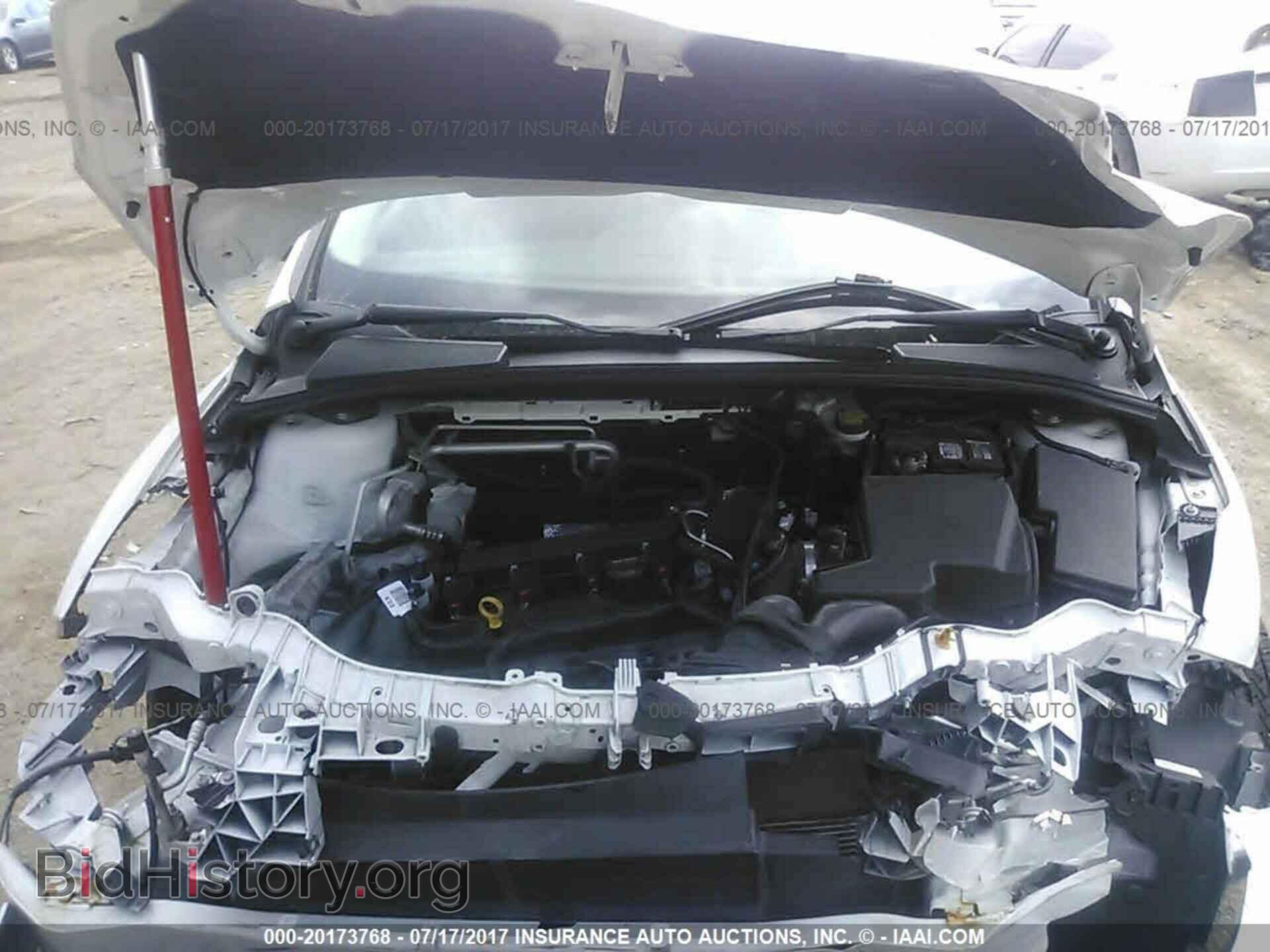 2013 Ford Focus - VIN: 1FADP3F2XDL208324 - Photo 10