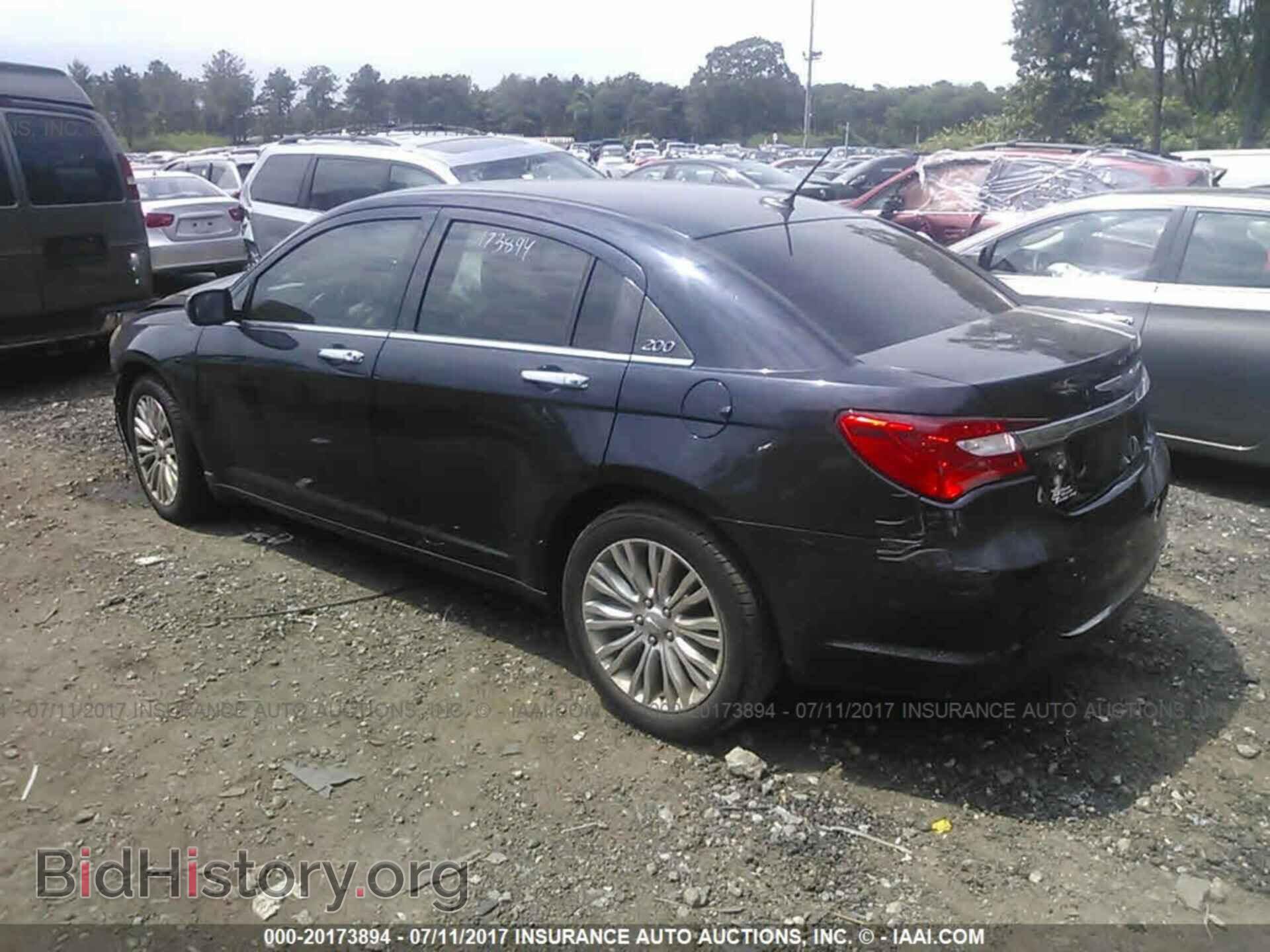 2011 Chrysler 200 - VIN: 1C3BC2FGXBN595109 - Photo 3
