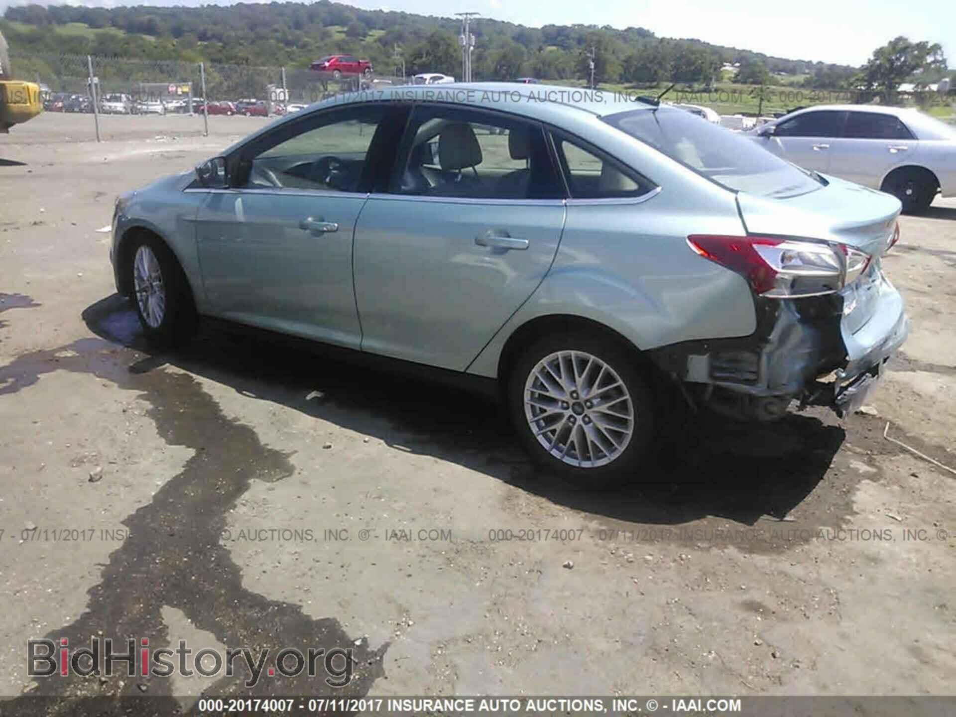 2012 Ford Focus - VIN: 1FAHP3H22CL367903 - Photo 3