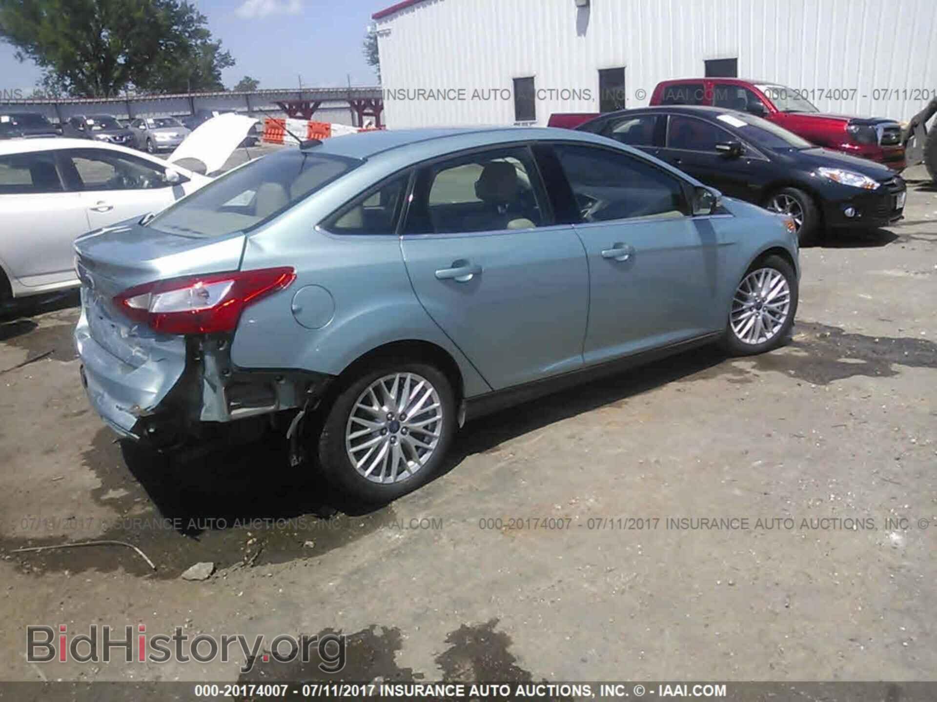 2012 Ford Focus - VIN: 1FAHP3H22CL367903 - Photo 4