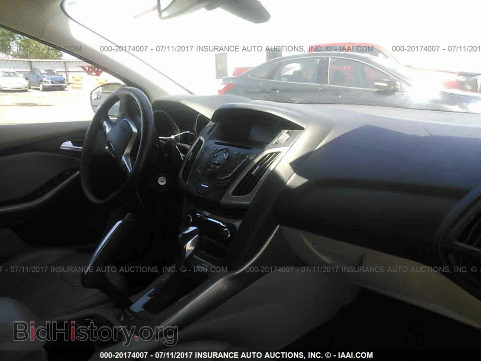 2012 Ford Focus - VIN: 1FAHP3H22CL367903 - Photo 5