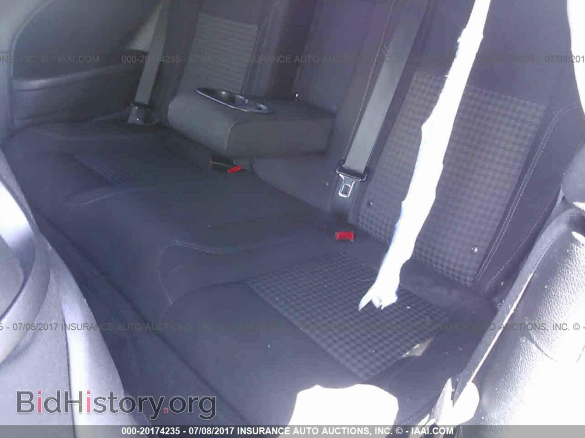 2015 Dodge Challenger - VIN: 2C3CDZAGXFH793771 - Photo 8