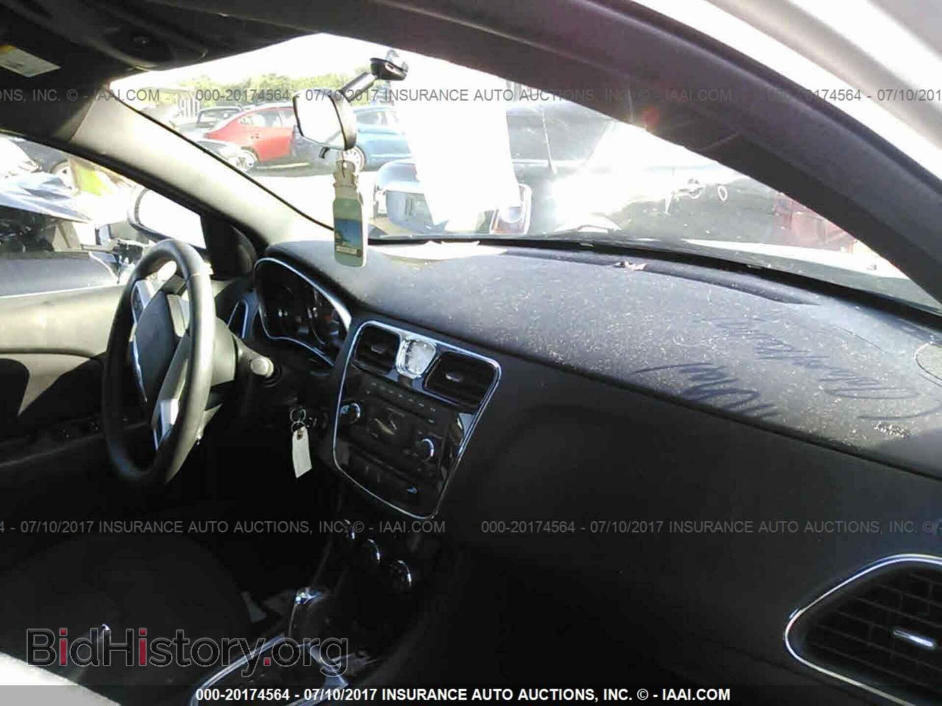 2013 Chrysler 200 - VIN: 1C3CCBBB4DN577223 - Фото 5