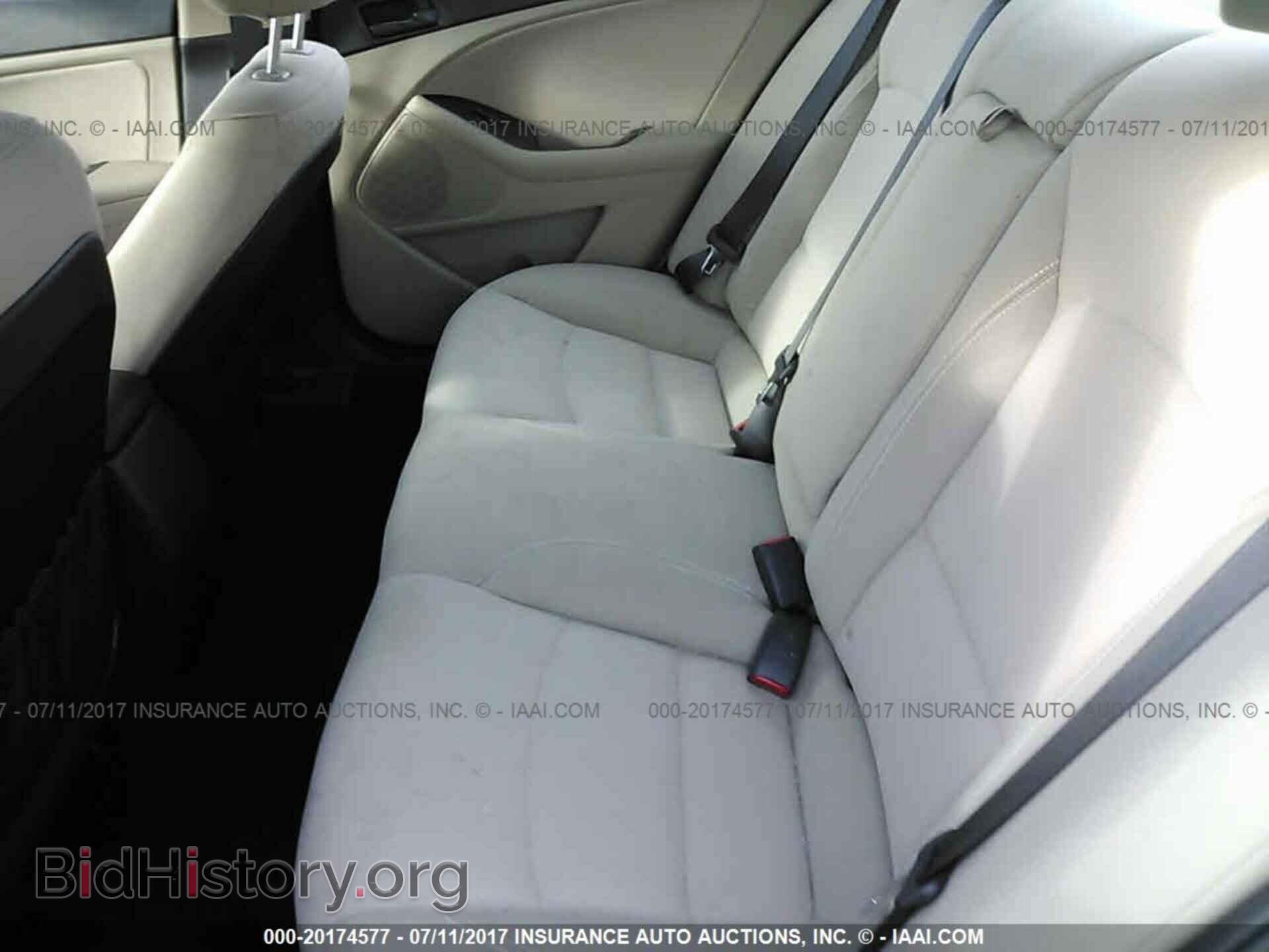 2014 Kia Optima - VIN: 5XXGM4A77EG304535 - Photo 8