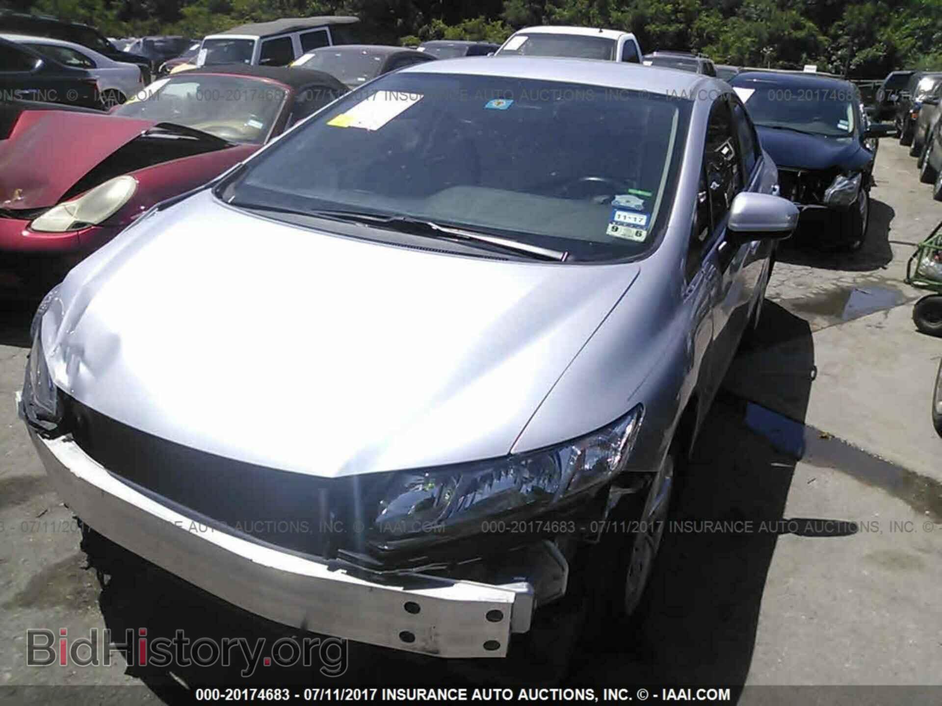 2014 Honda Civic - VIN: 19XFB2F55EE076783 - Фото 2