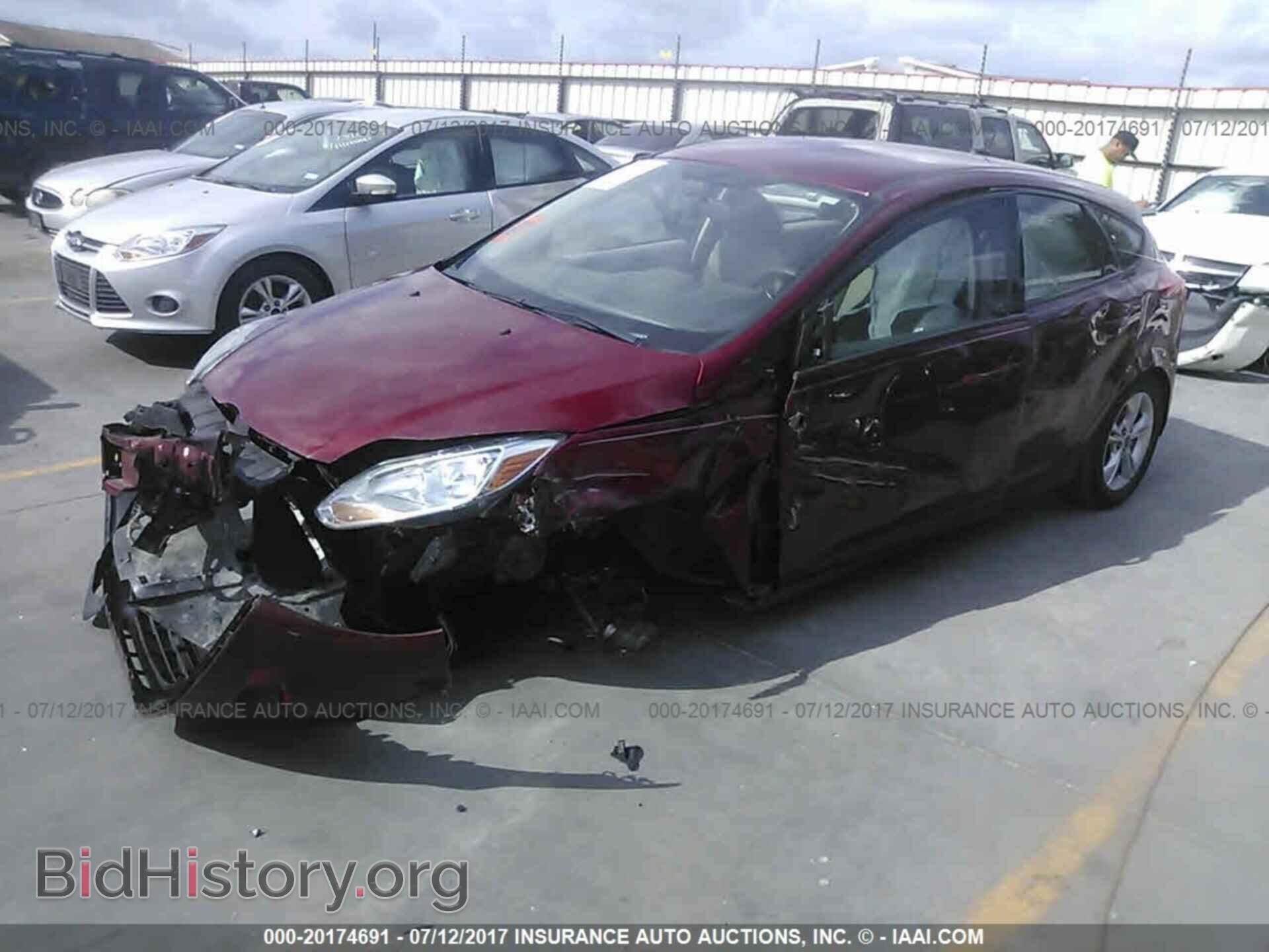 2014 Ford Focus - VIN: 1FADP3K23EL283230 - Photo 2