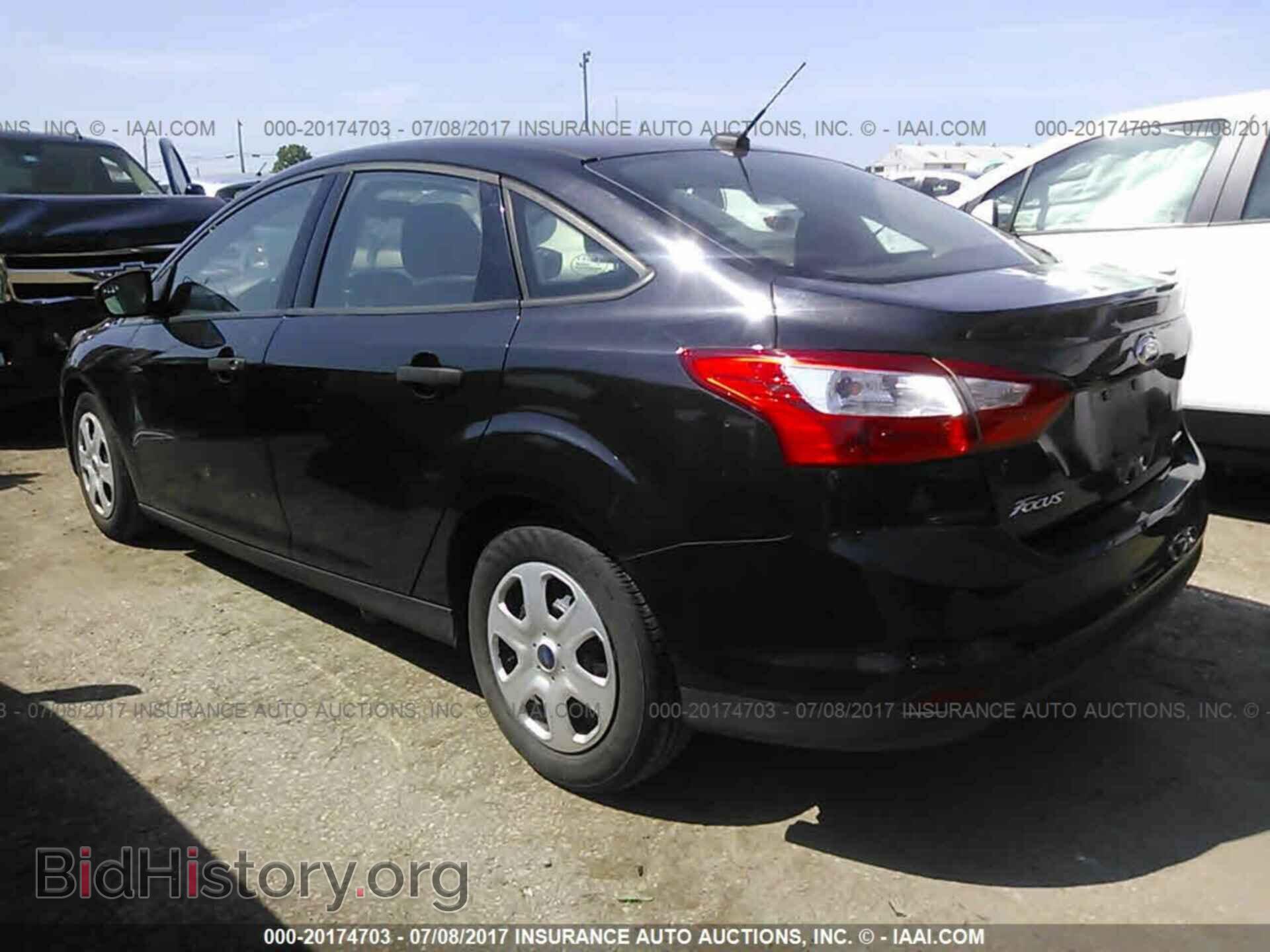 2013 Ford Focus - VIN: 1FADP3E29DL380989 - Photo 3