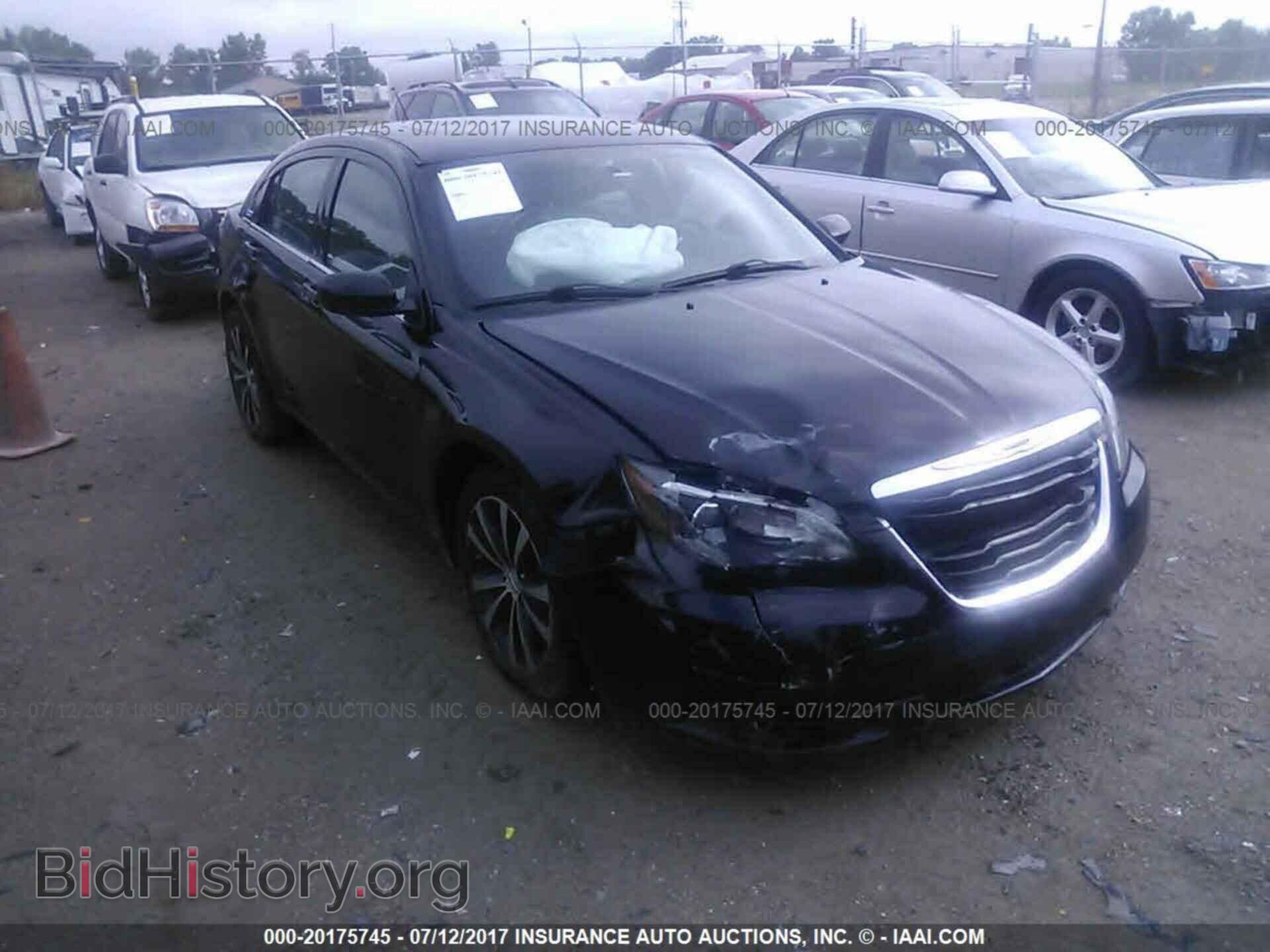 Photo 1C3CCBHGXCN326076 - Chrysler 200 2012