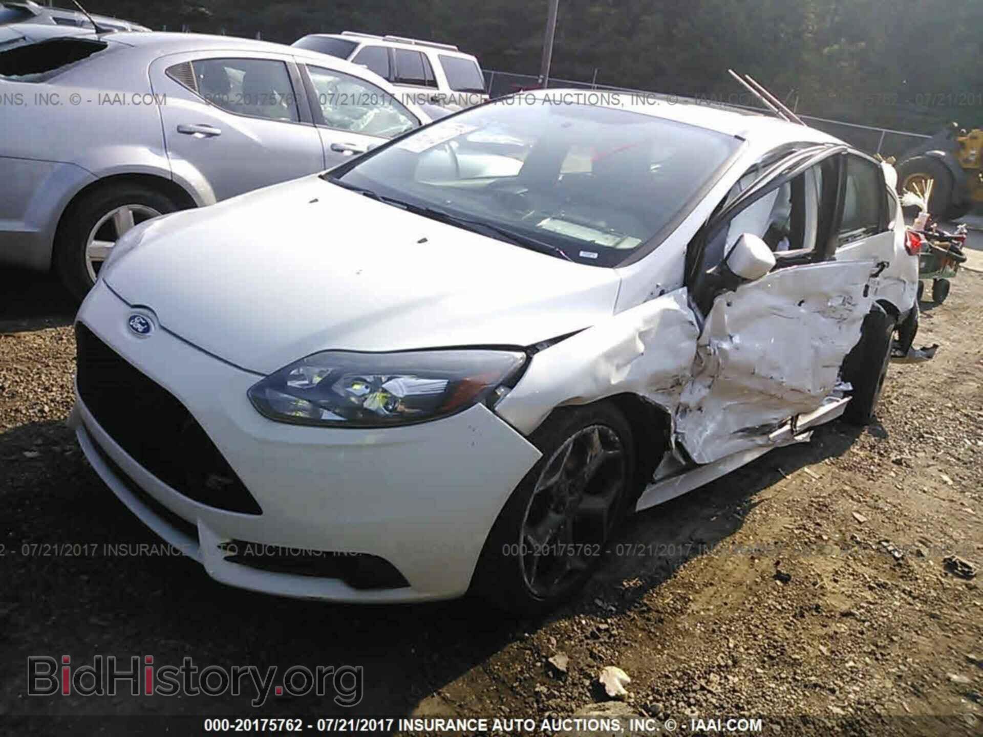 2013 Ford Focus - VIN: 1FADP3L94DL180022 - Фото 2