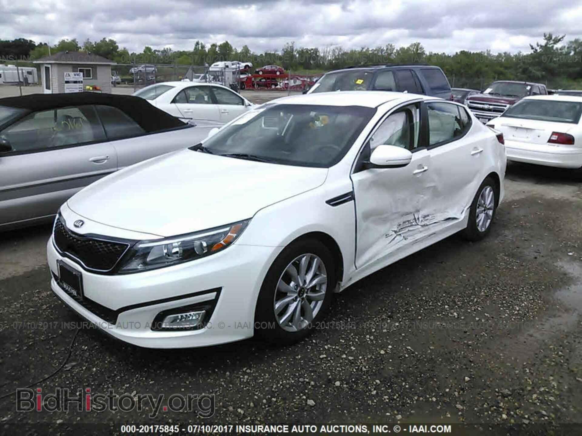 2015 Kia Optima - VIN: KNAGM4A72F5617317 - Photo 2