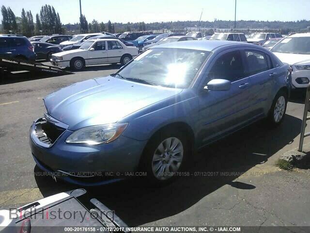 2011 Chrysler 200 - VIN: 1C3BC4FB2BN553775 - Фото 2