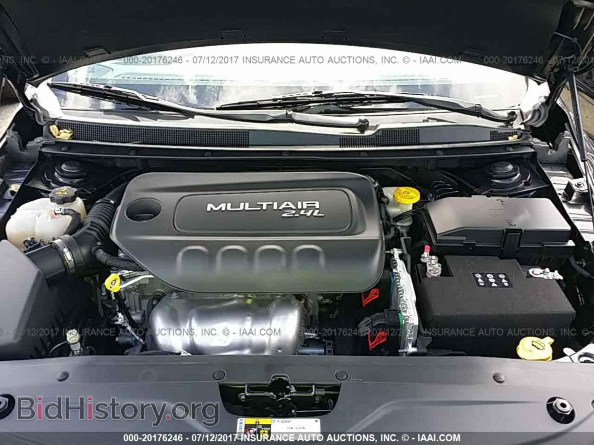 2015 Chrysler 200 - VIN: 1C3CCCAB1FN626307 - Фото 10