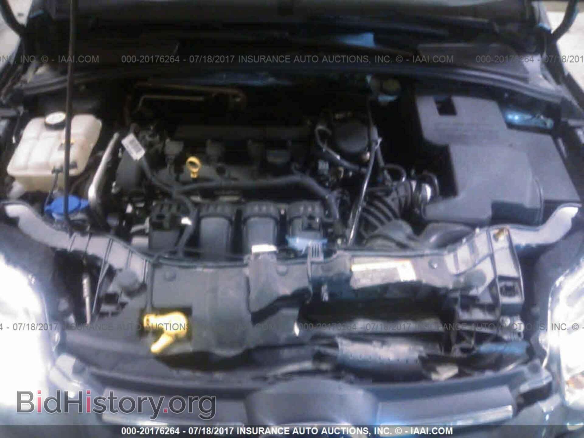 2012 Ford Focus - VIN: 1FAHP3F21CL119788 - Photo 10