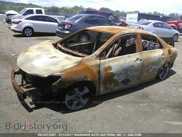 2011 Toyota Corolla - VIN: 2T1BU4EE8BC573133 - Фото 2