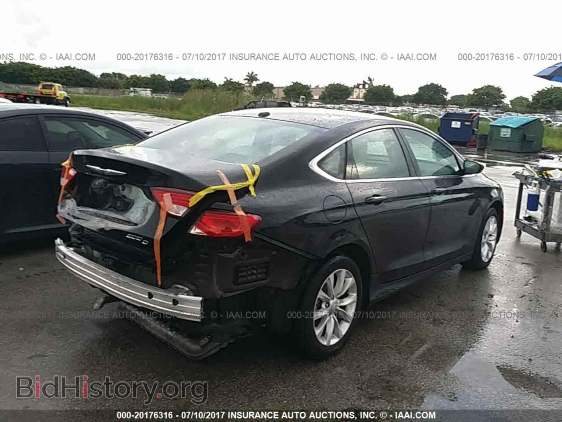 2015 Chrysler 200 - VIN: 1C3CCCCB9FN545617 - Photo 4