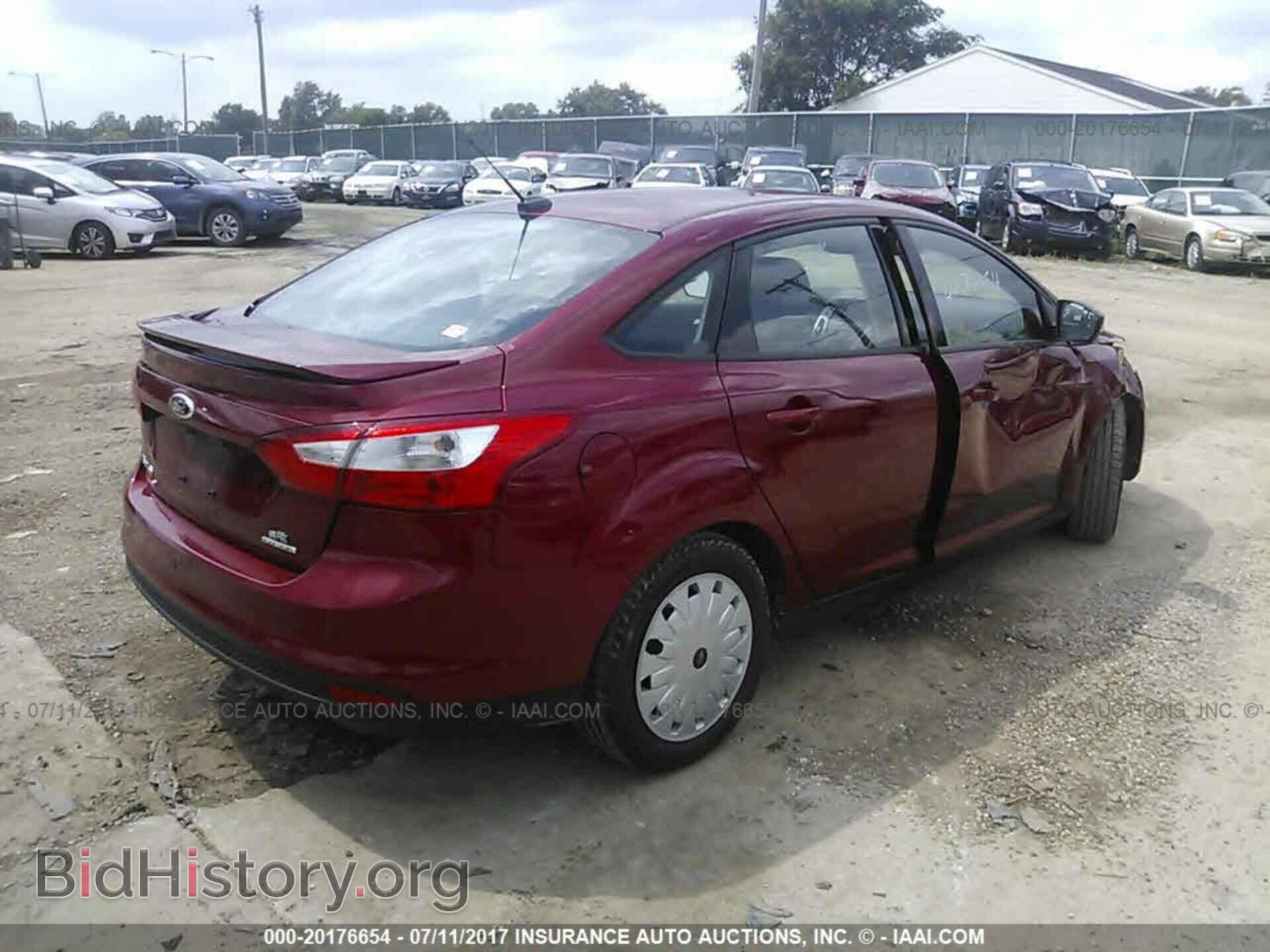 2013 Ford Focus - VIN: 1FADP3F26DL219918 - Photo 4