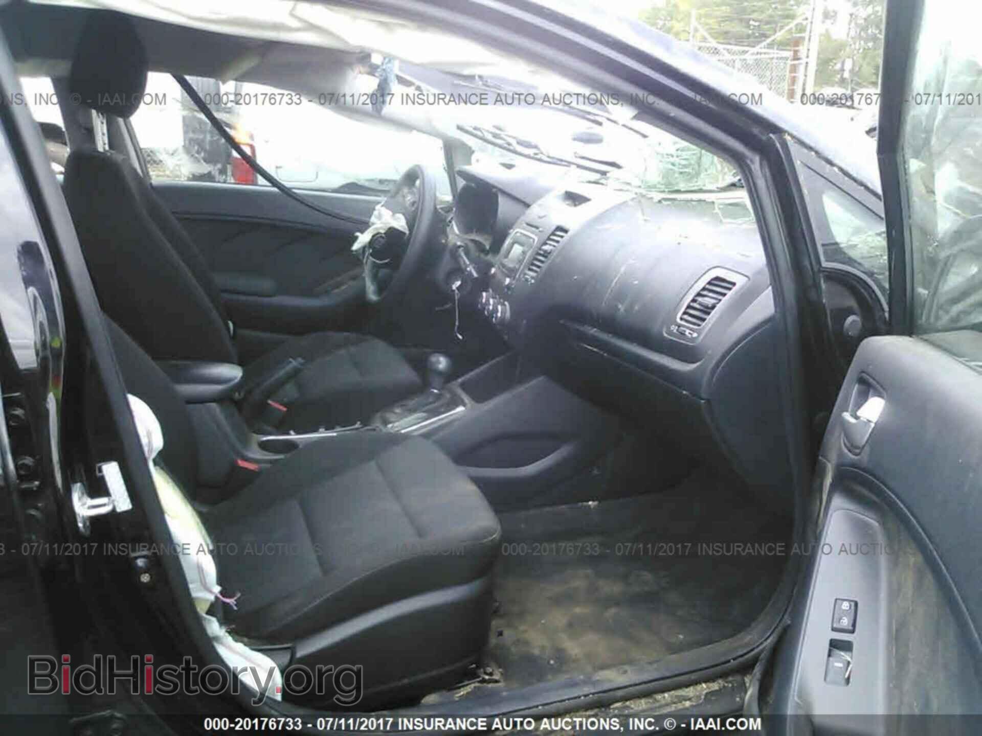 2017 Kia Forte - VIN: 3KPFK4A75HE032193 - Фото 5