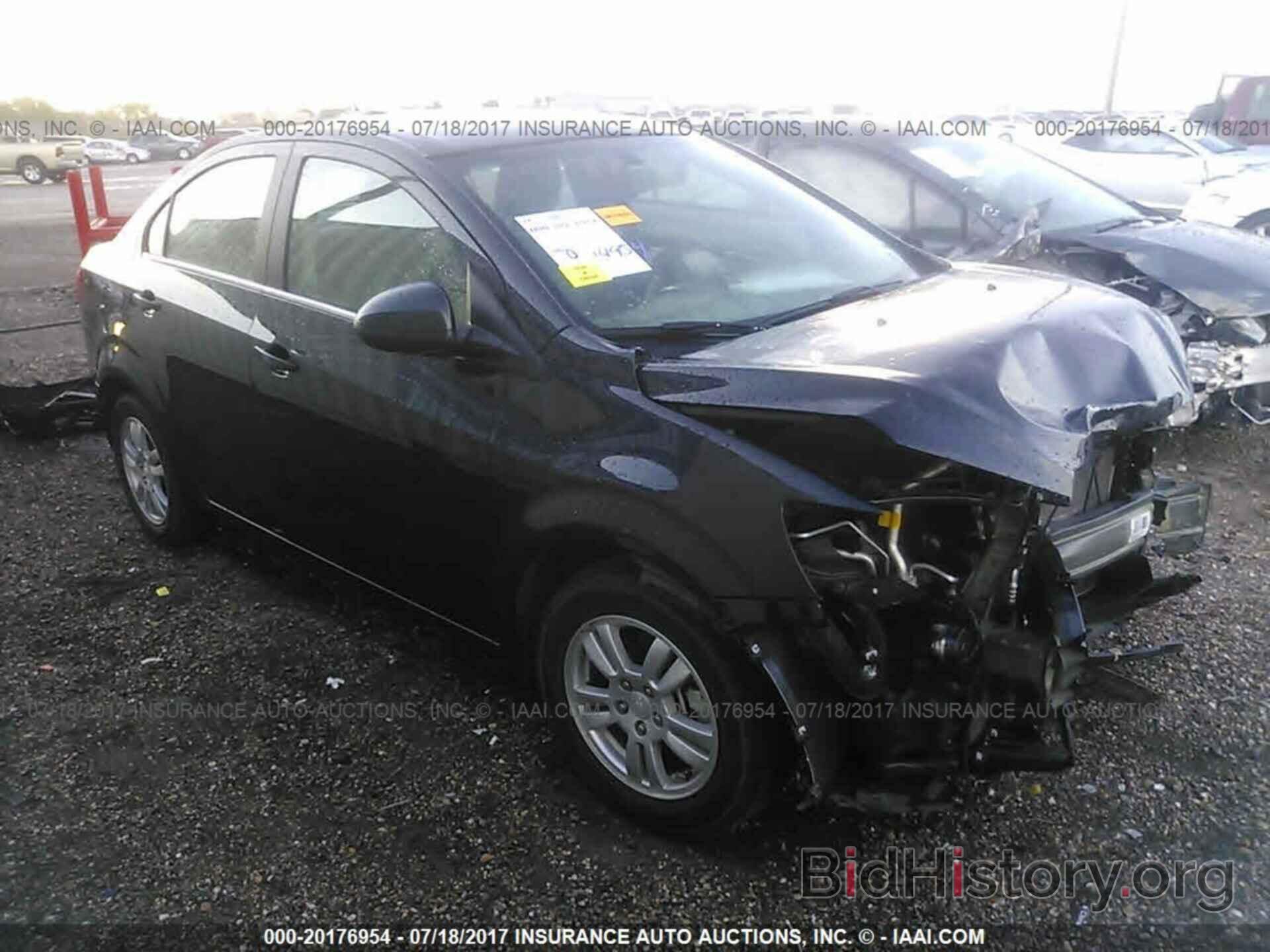 Photo 1G1JC5SH2F4186887 - Chevrolet Sonic 2015