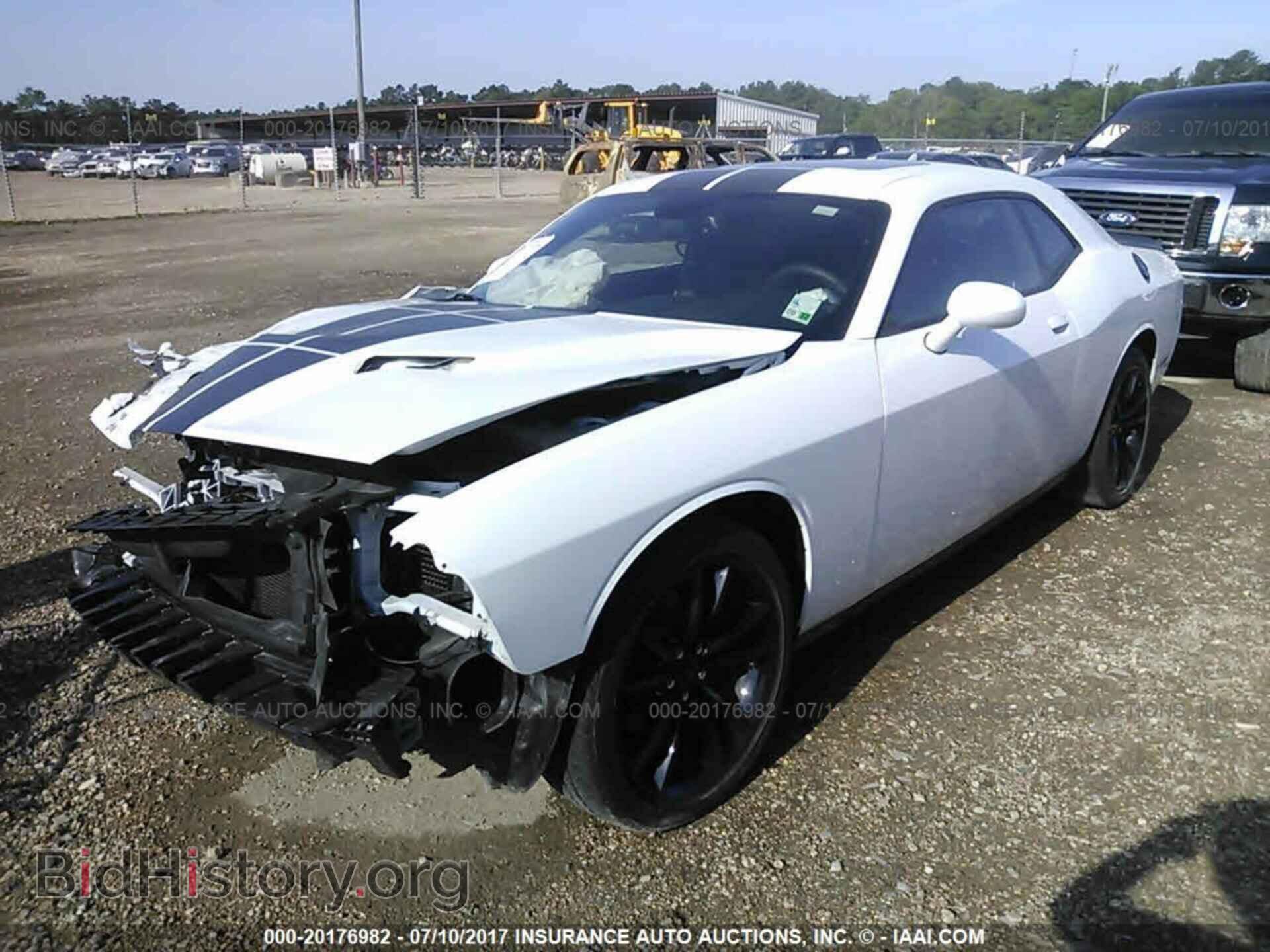 2016 Dodge Challenger - VIN: 2C3CDZAG4GH131718 - Photo 2