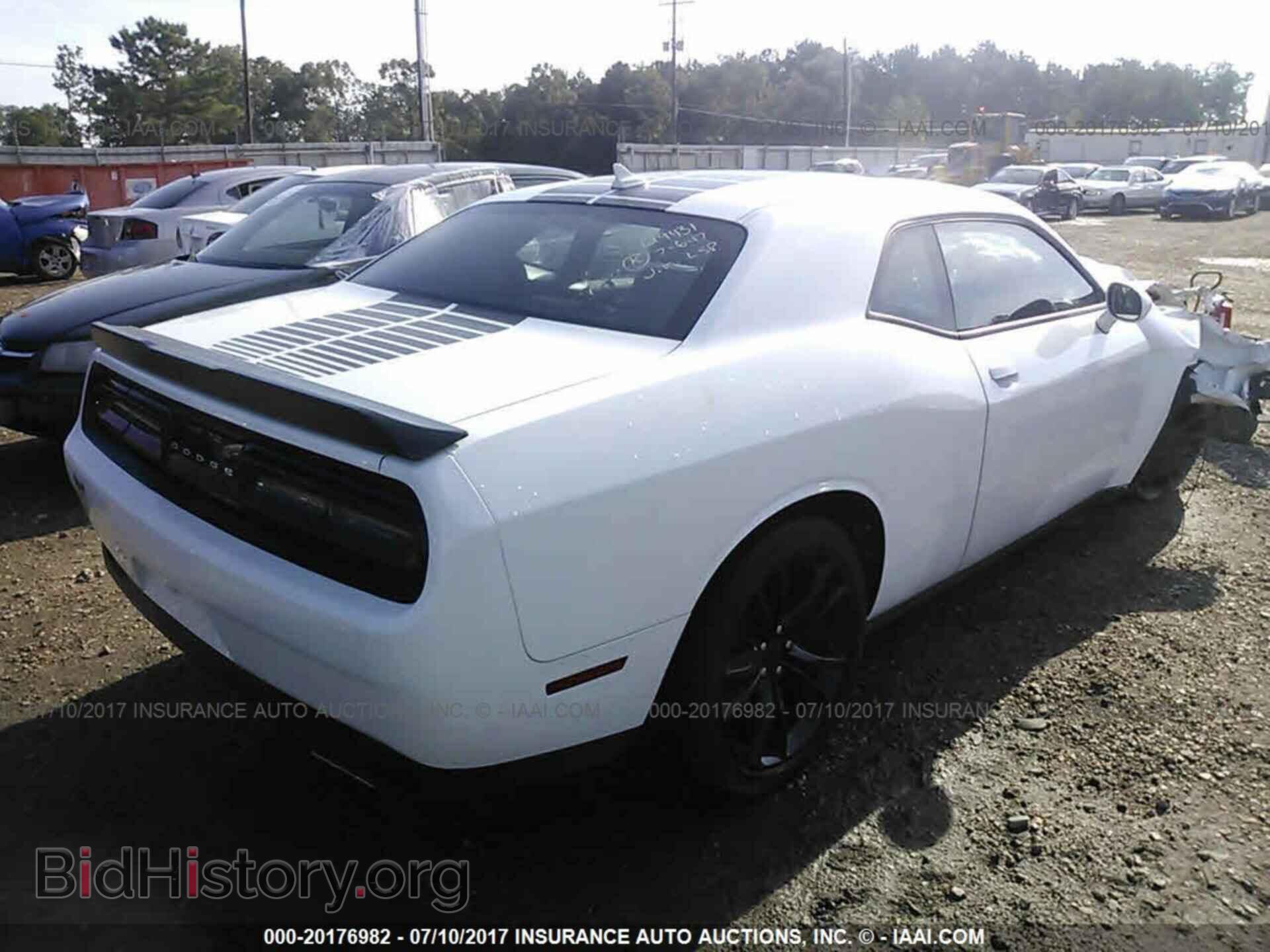 2016 Dodge Challenger - VIN: 2C3CDZAG4GH131718 - Photo 4