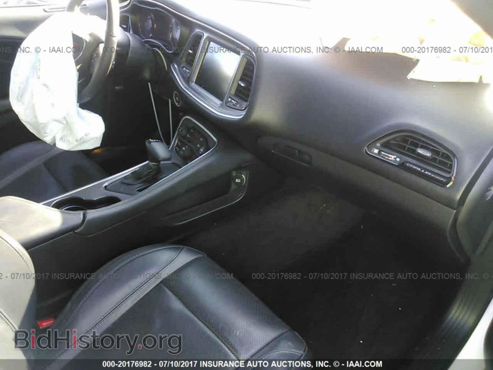 2016 Dodge Challenger - VIN: 2C3CDZAG4GH131718 - Photo 5