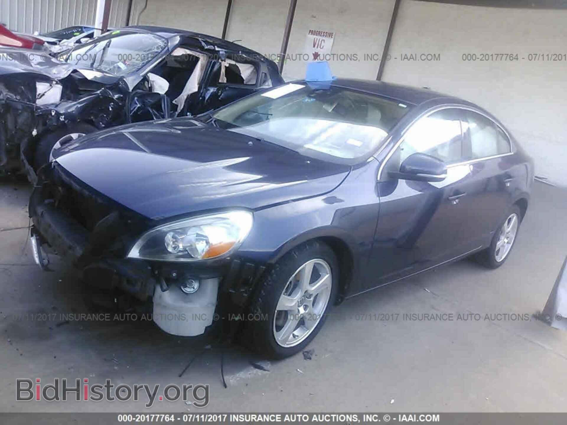2012 Volvo S60 - VIN: YV1622FSXC2032935 - Фото 2