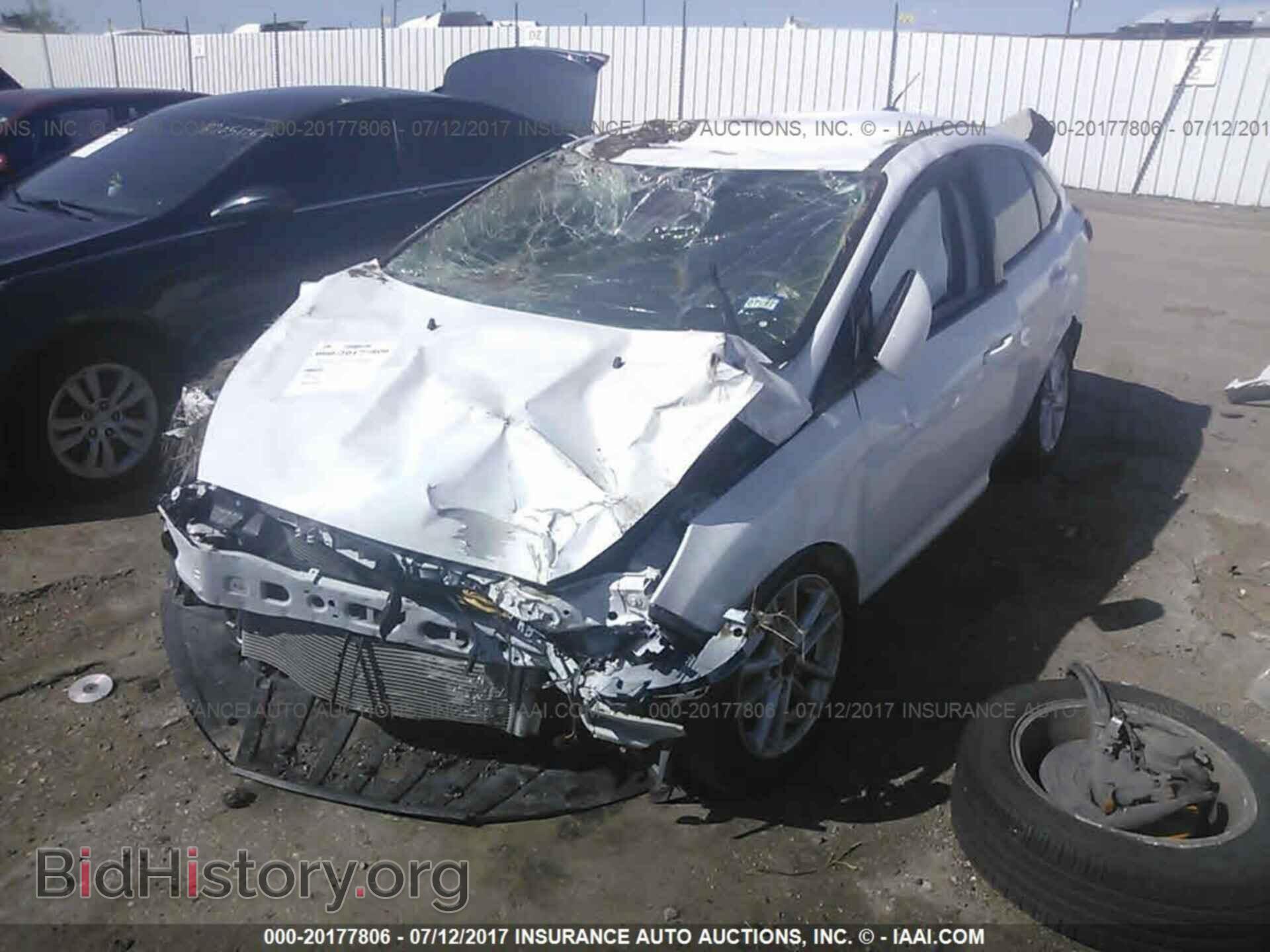 2015 Ford Focus - VIN: 1FADP3F25FL287100 - Фото 2